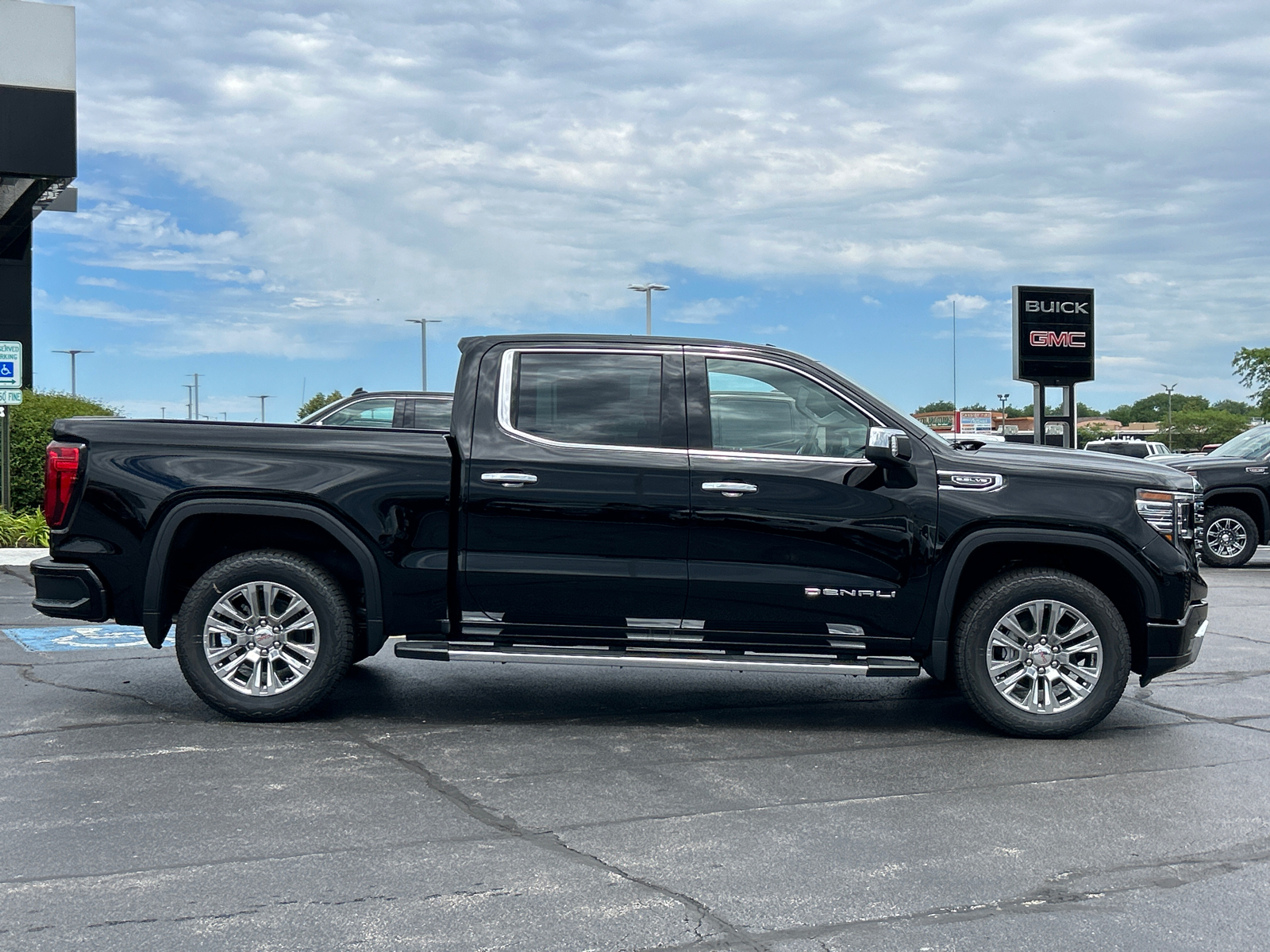 2024 GMC Sierra 1500 Denali 9