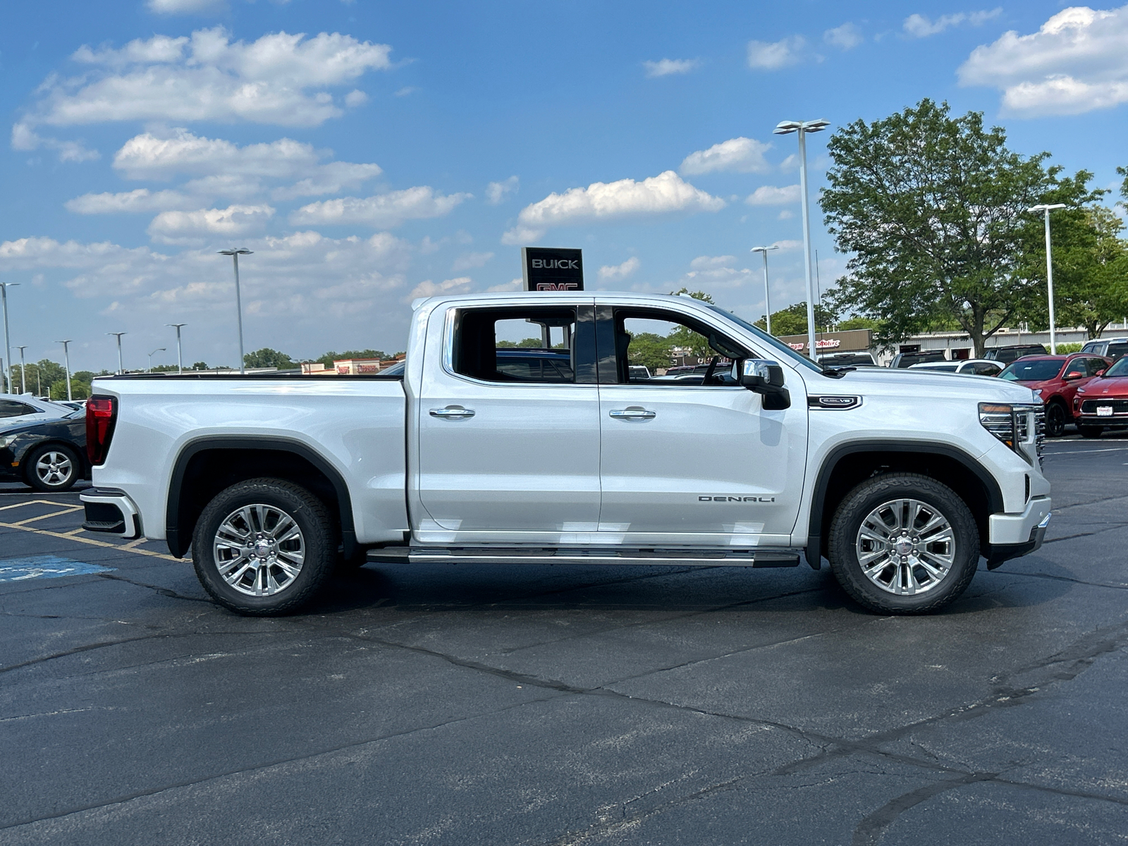 2024 GMC Sierra 1500 Denali 9