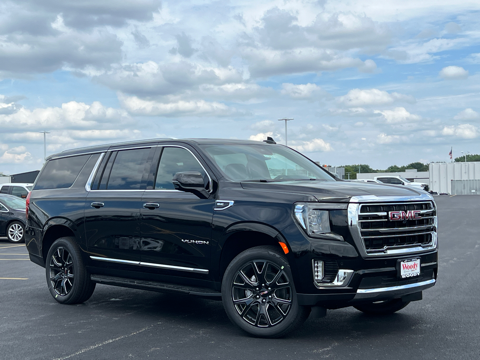 2024 GMC Yukon XL SLT 2