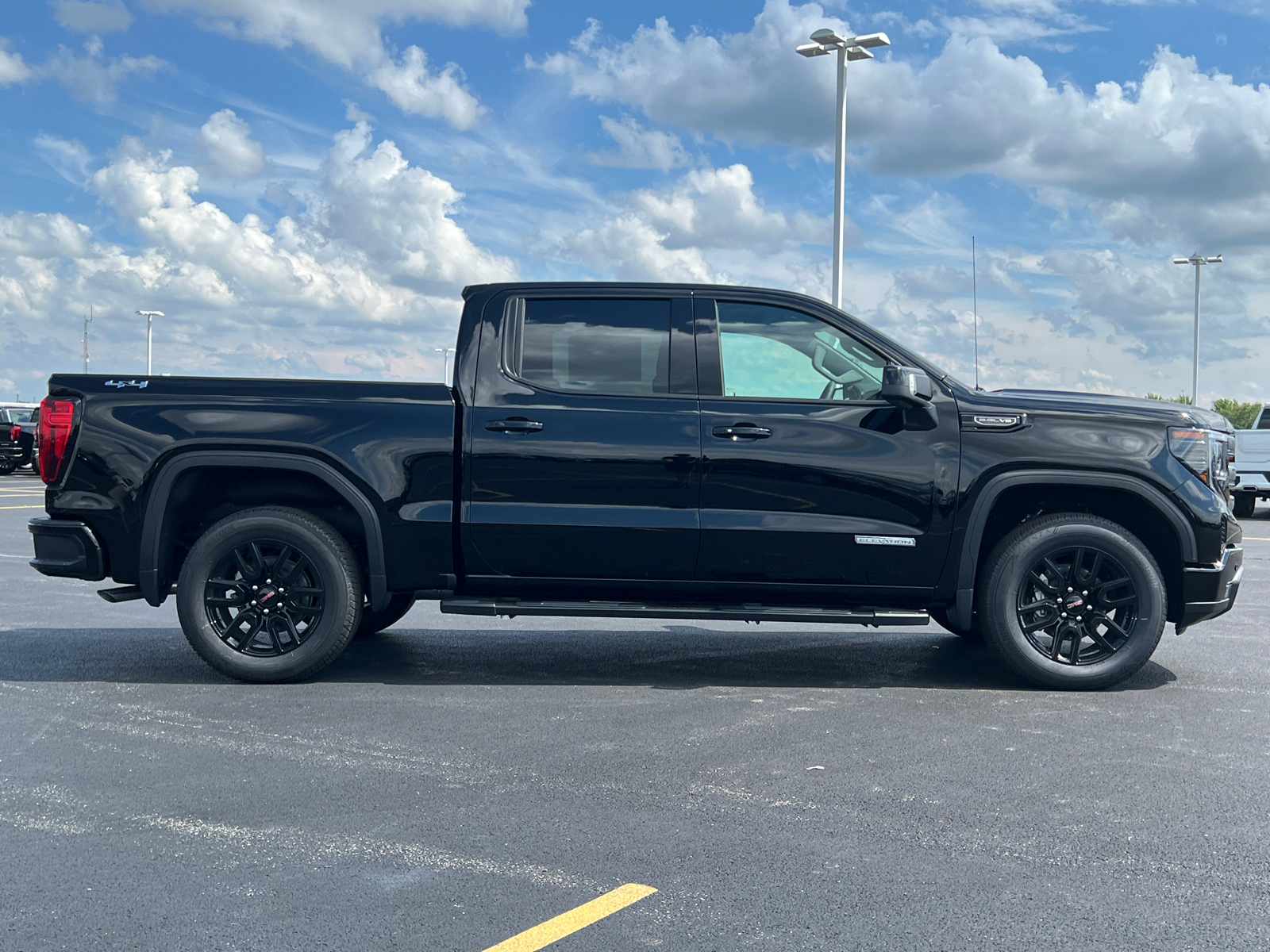 2024 GMC Sierra 1500 Elevation 9