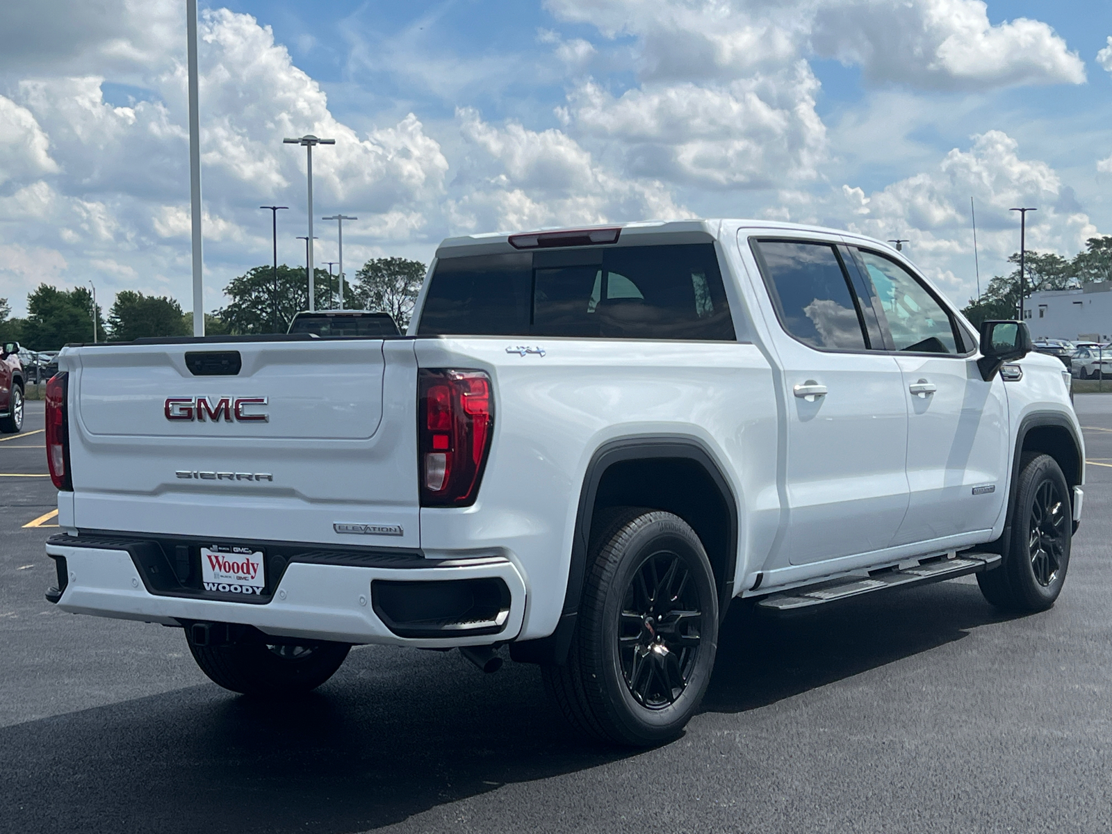 2024 GMC Sierra 1500 Elevation 8