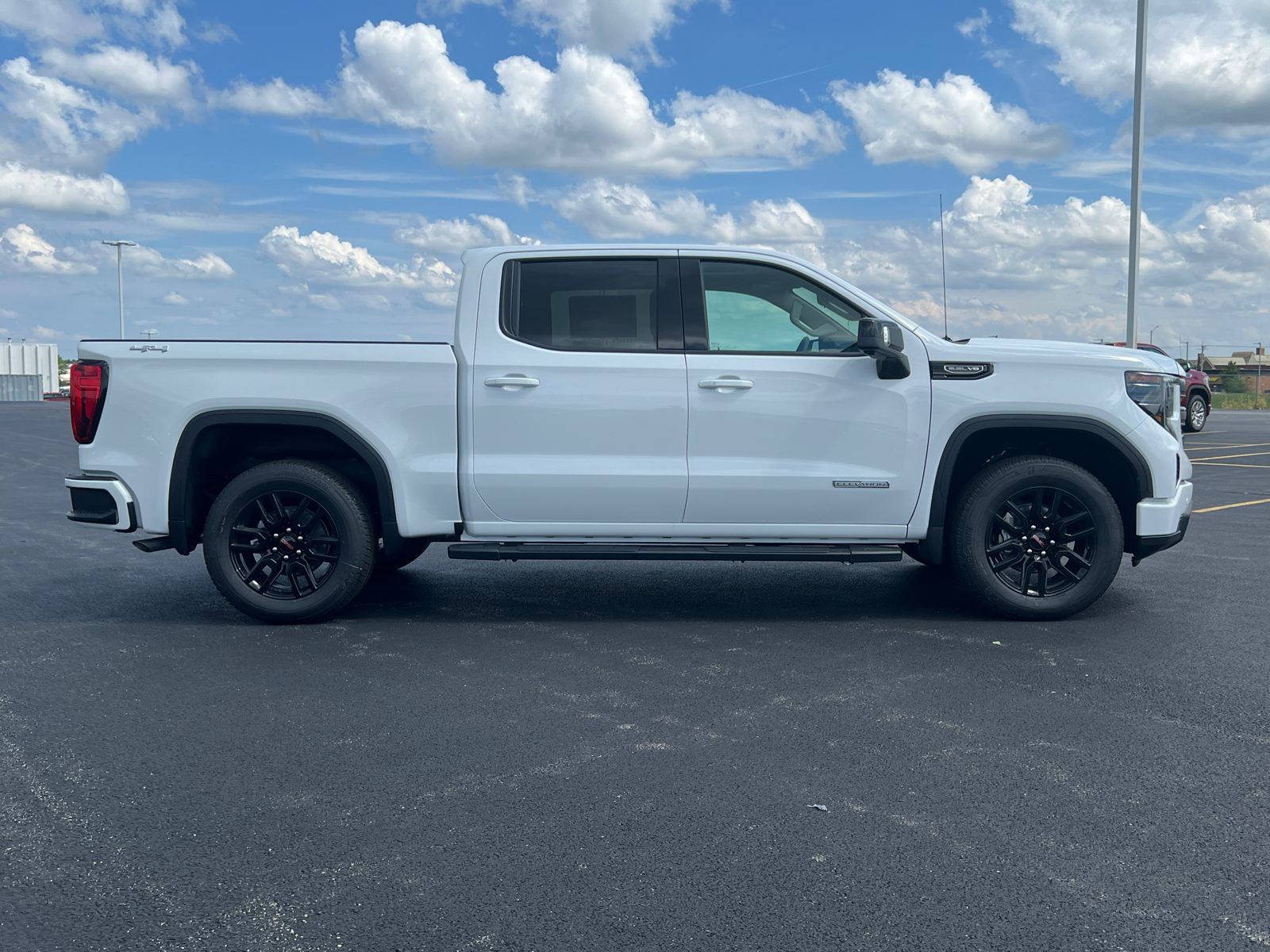 2024 GMC Sierra 1500 Elevation 9