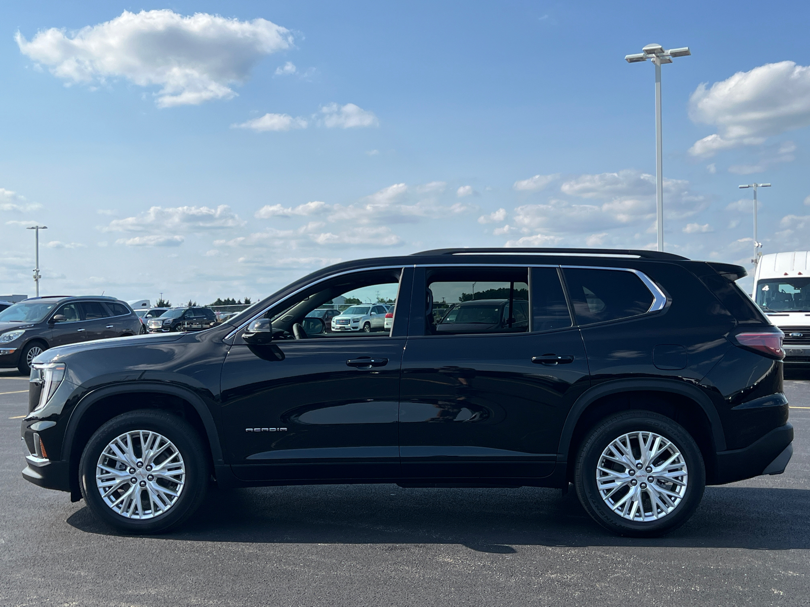 2024 GMC Acadia Elevation 5