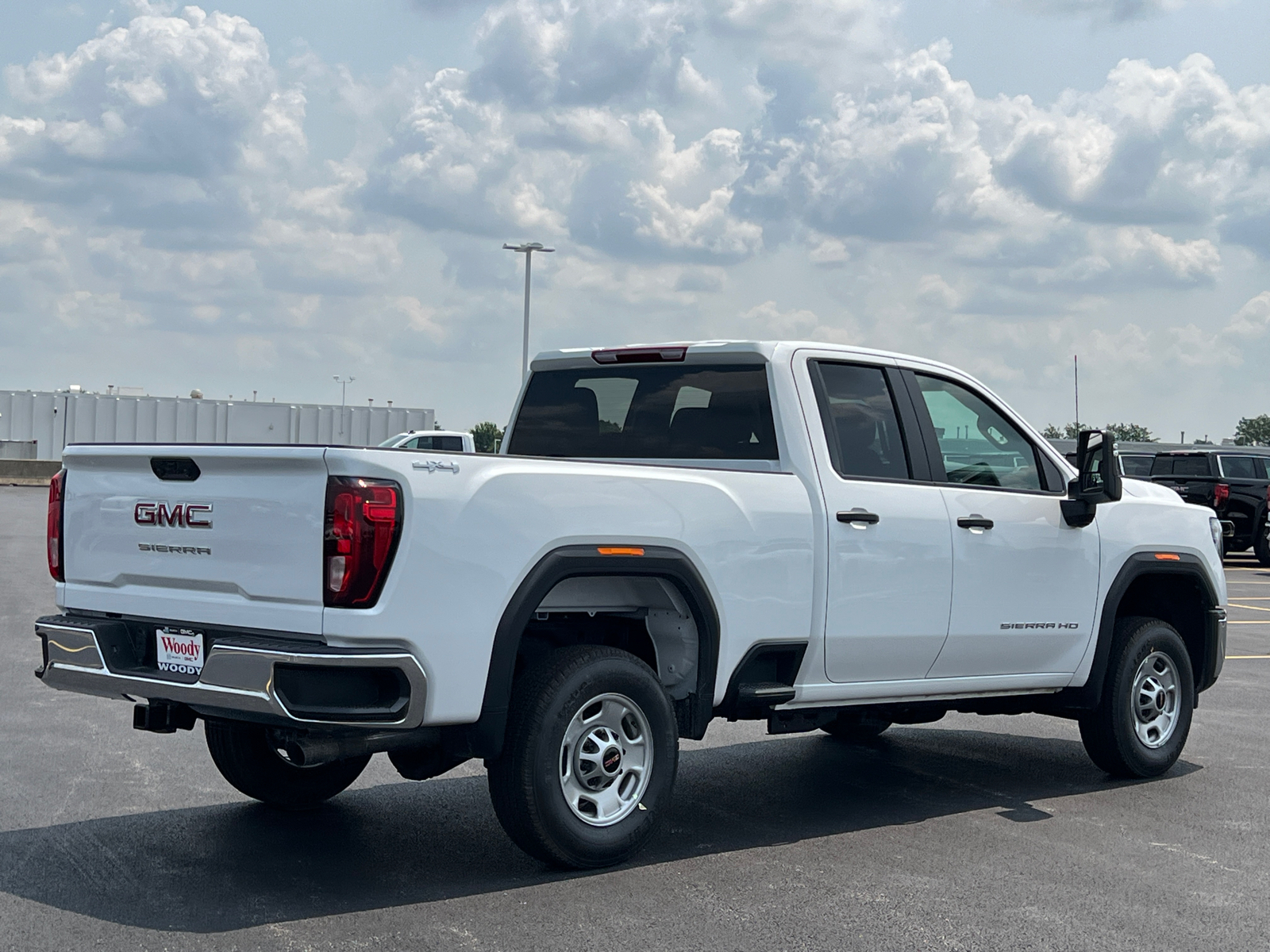 2024 GMC Sierra 2500HD Pro 8