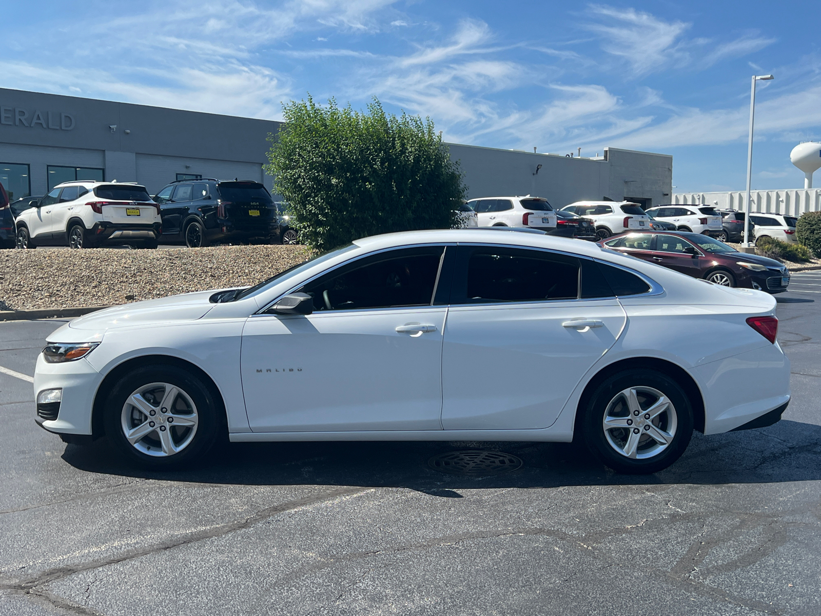 2022 Chevrolet Malibu LS 5