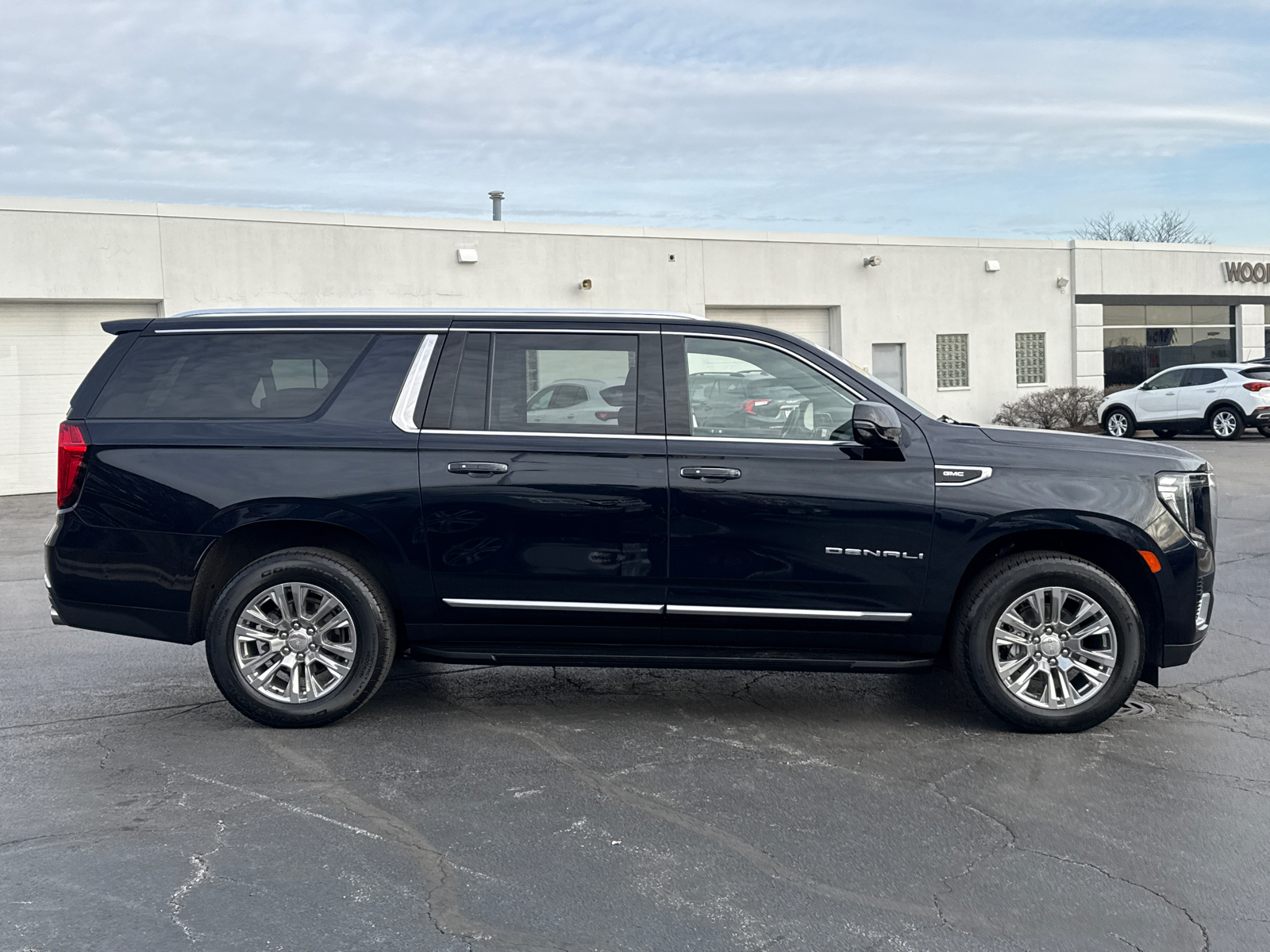 2021 GMC Yukon XL Denali 9