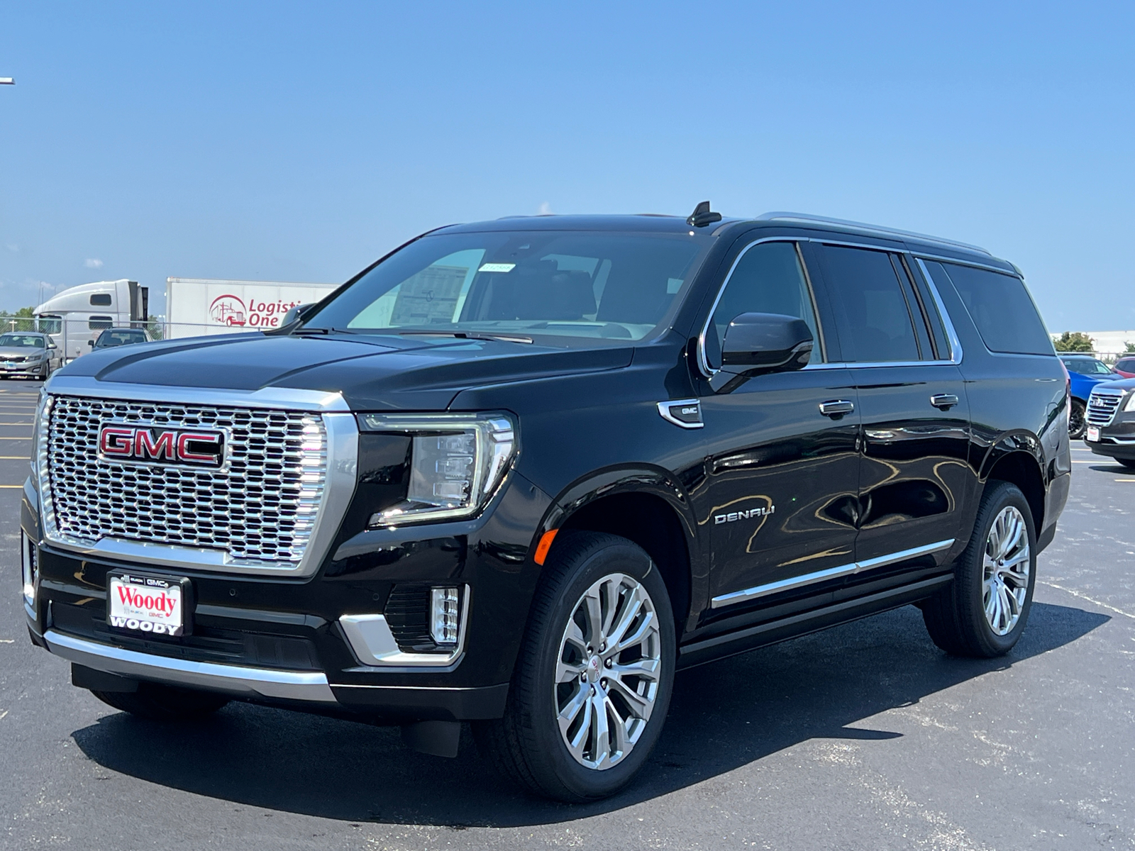 2024 GMC Yukon XL Denali 4