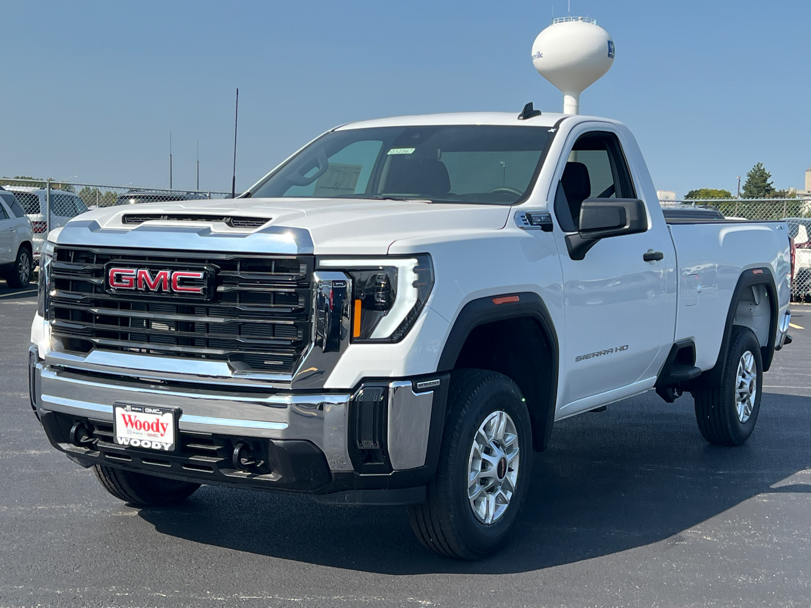 2024 GMC Sierra 2500HD Pro 4