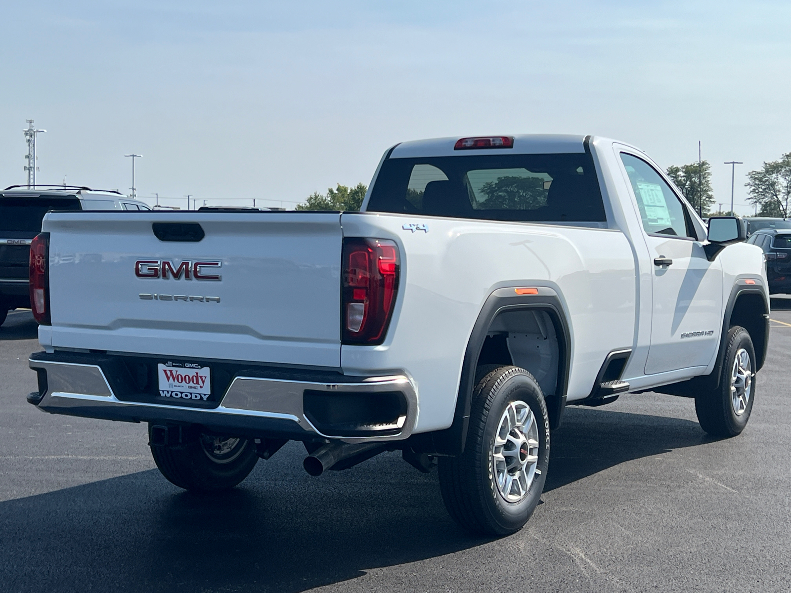 2024 GMC Sierra 2500HD Pro 8