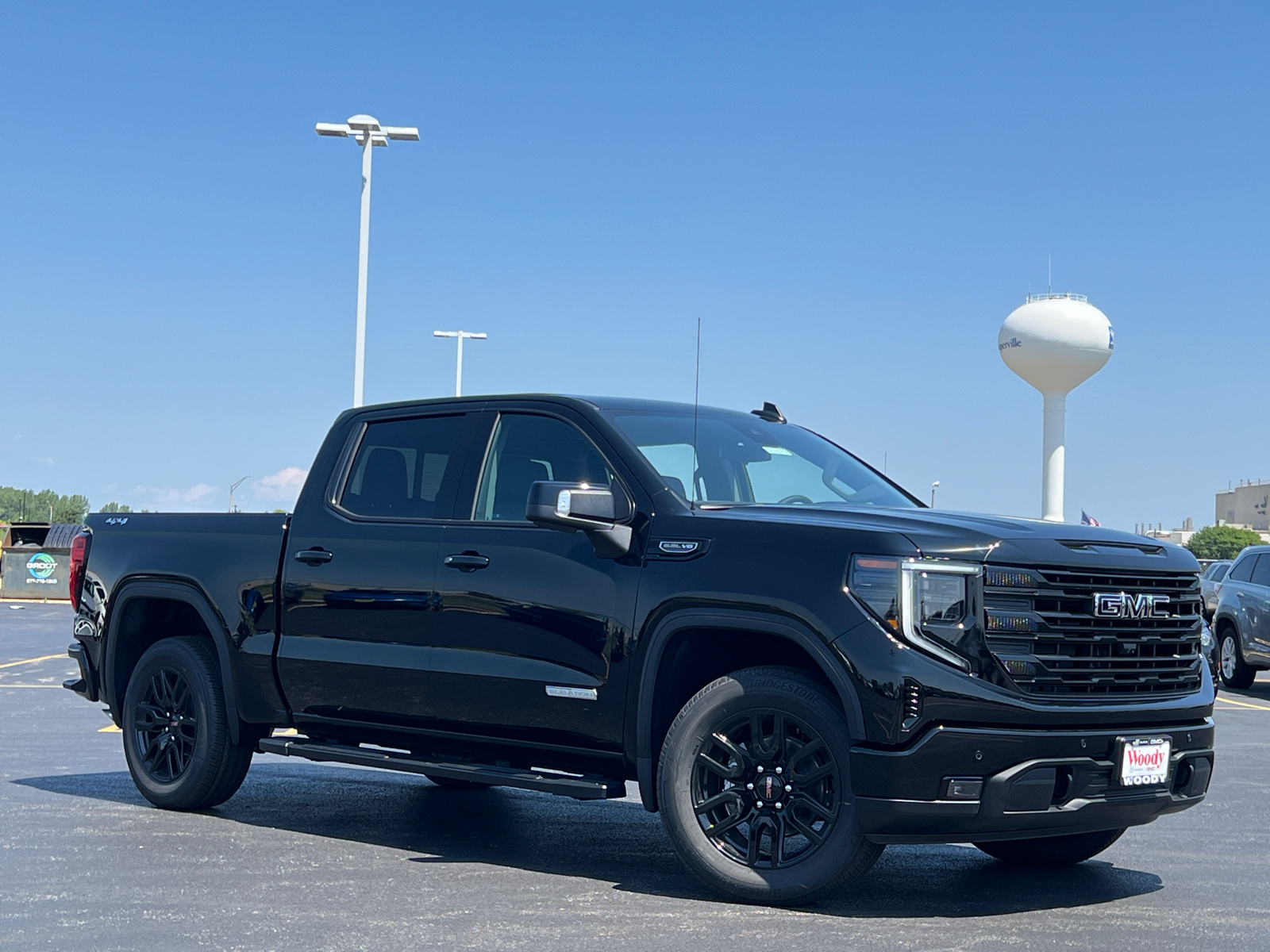 2024 GMC Sierra 1500 Elevation 2