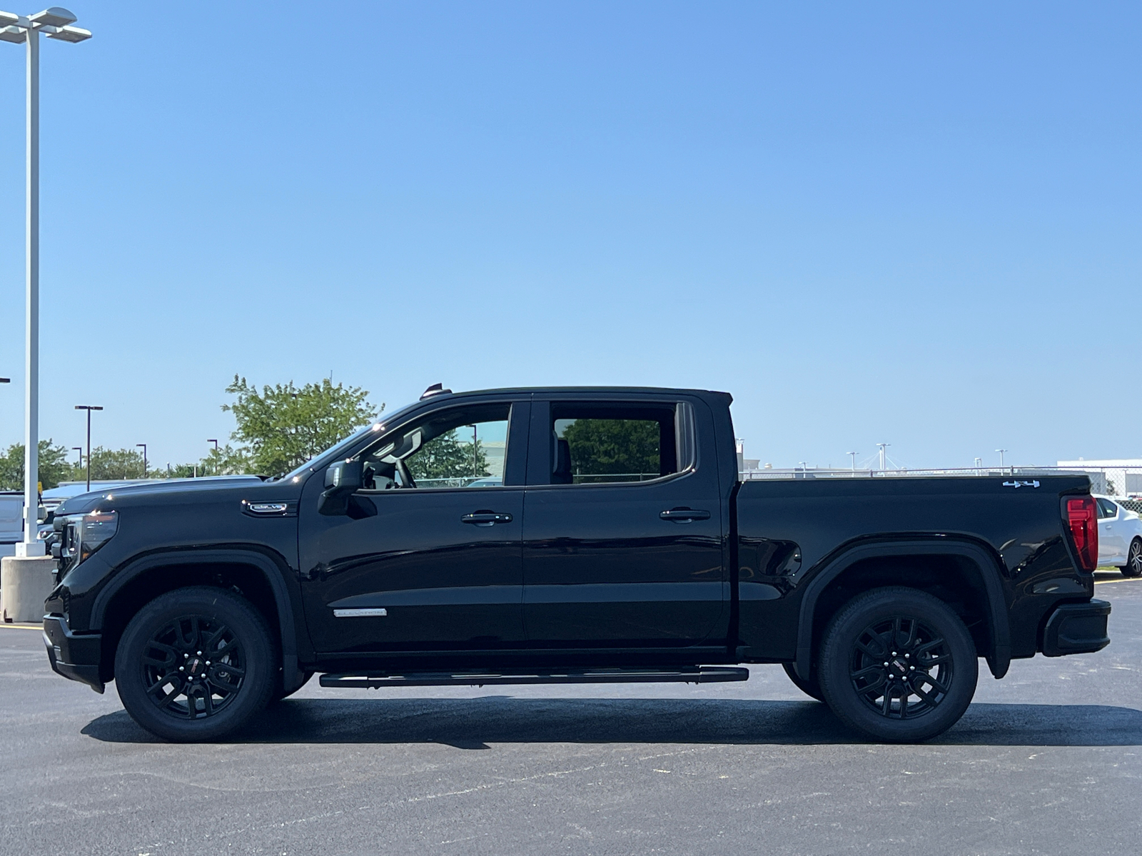 2024 GMC Sierra 1500 Elevation 5