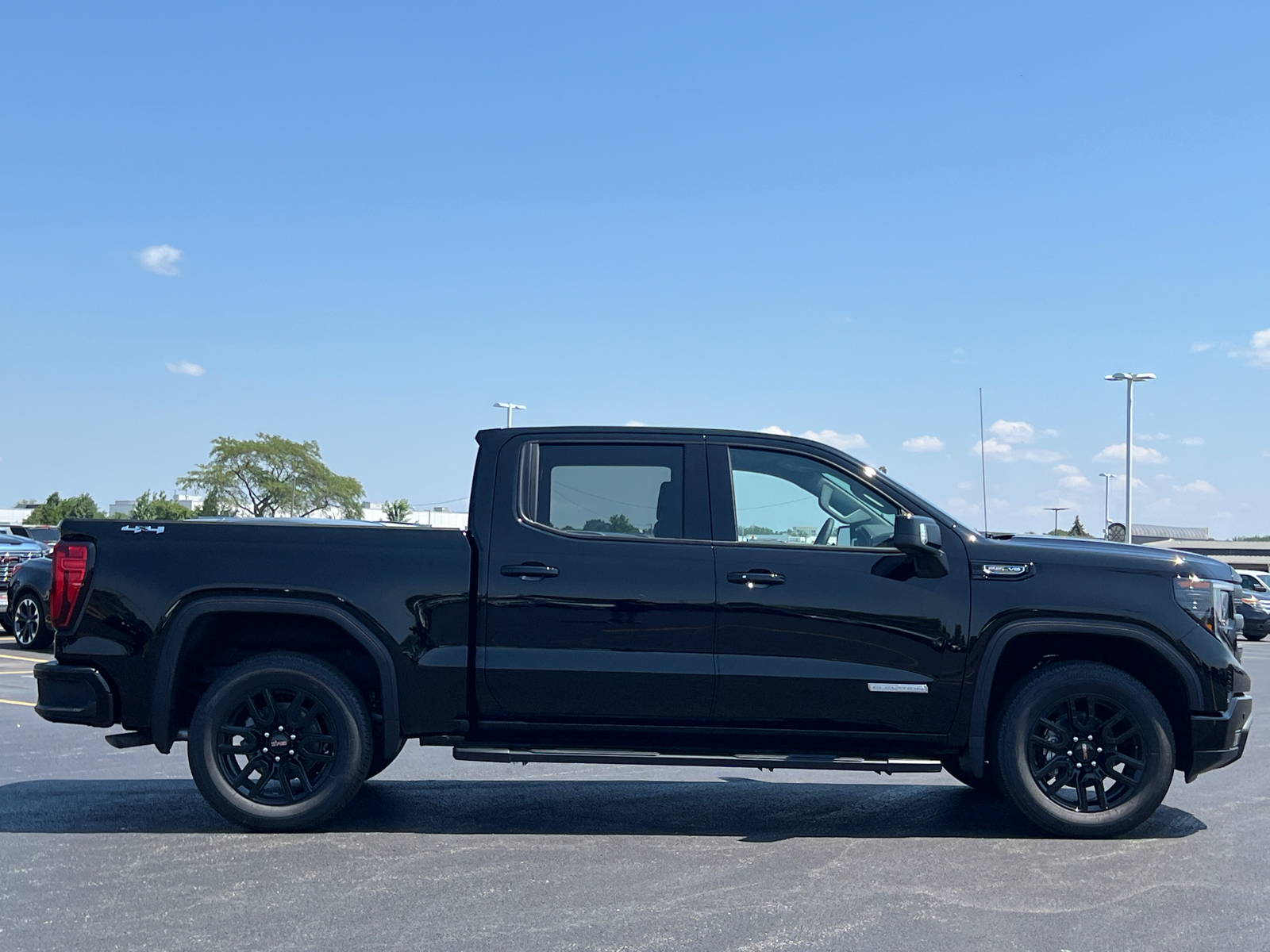 2024 GMC Sierra 1500 Elevation 9