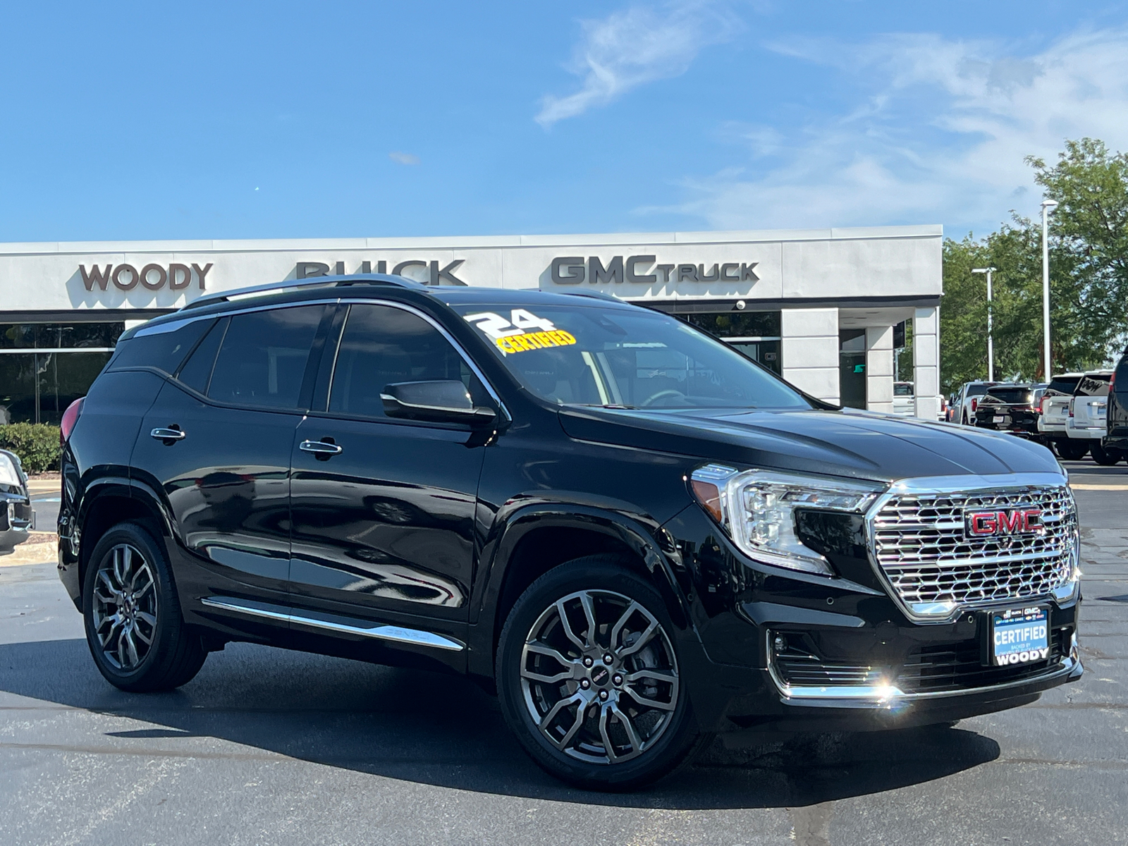 2024 GMC Terrain Denali 2