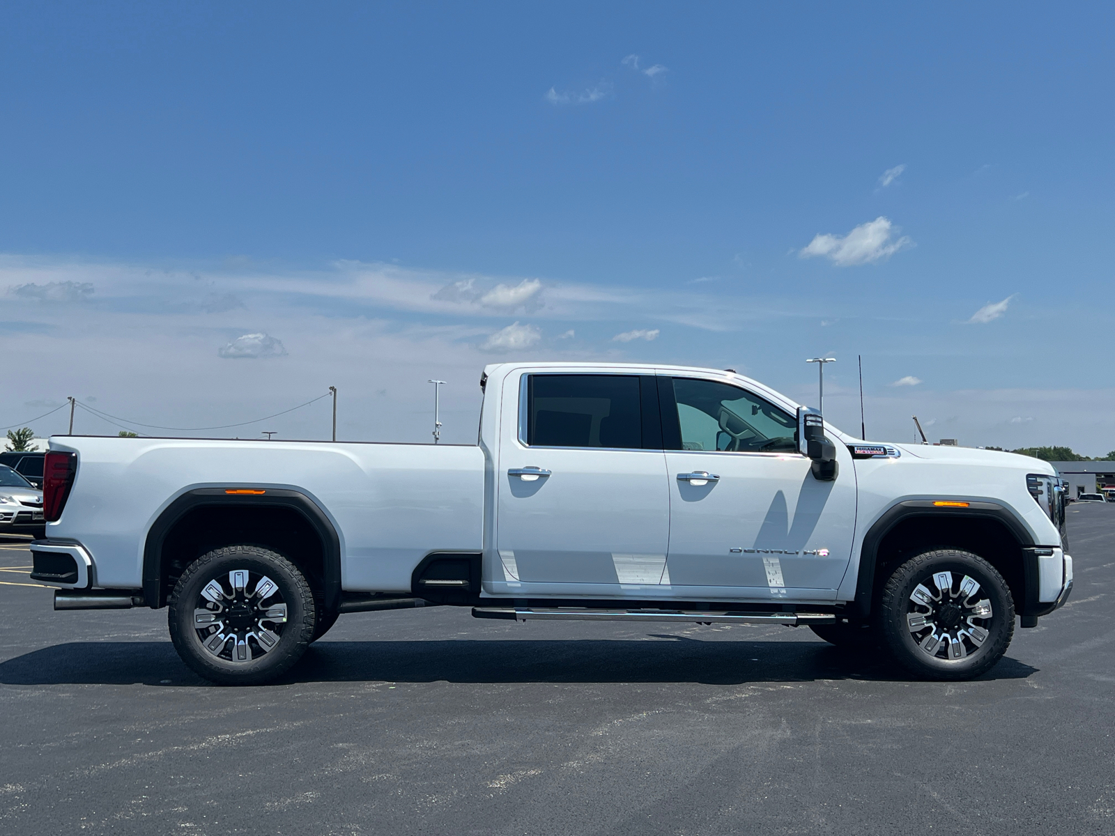 2024 GMC Sierra 2500HD Denali 9