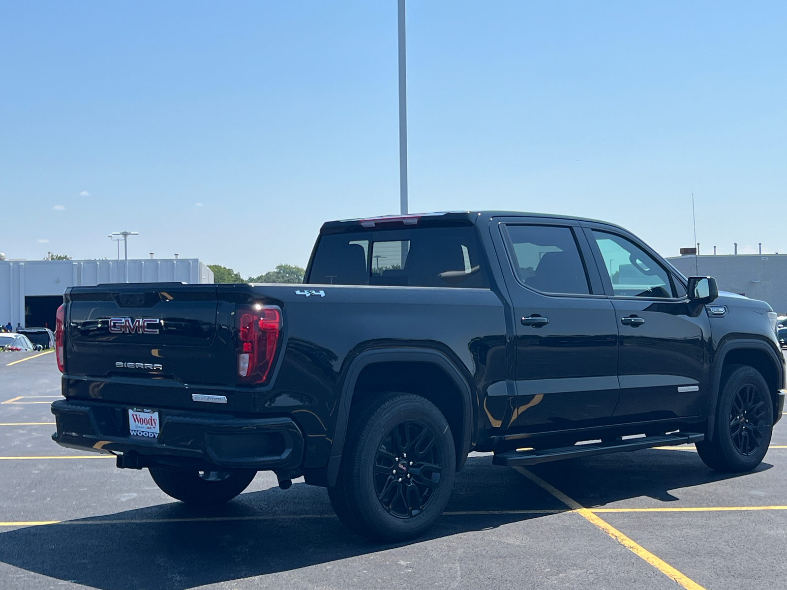 2024 GMC Sierra 1500 Elevation 8