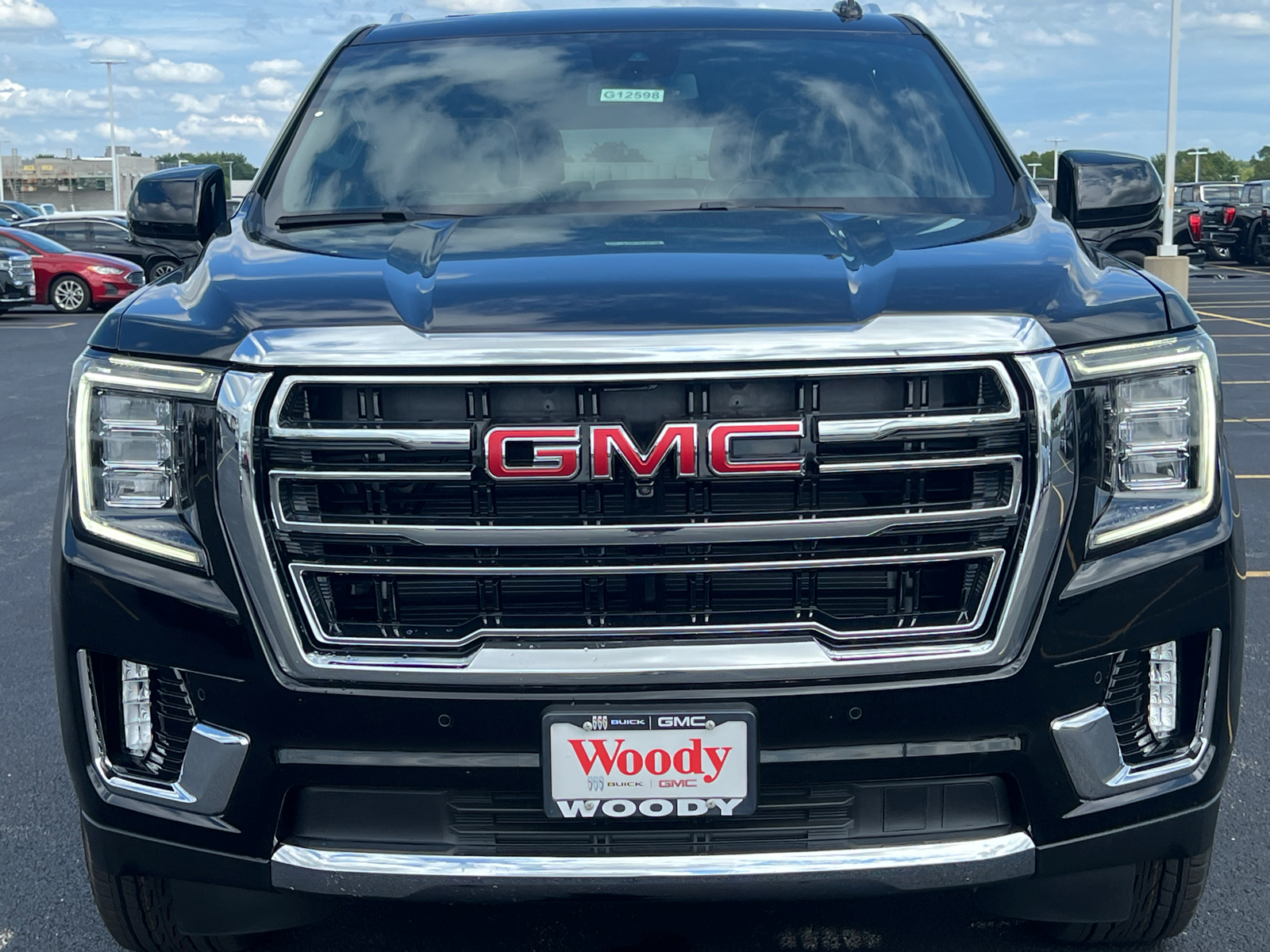 2024 GMC Yukon XL SLT 3