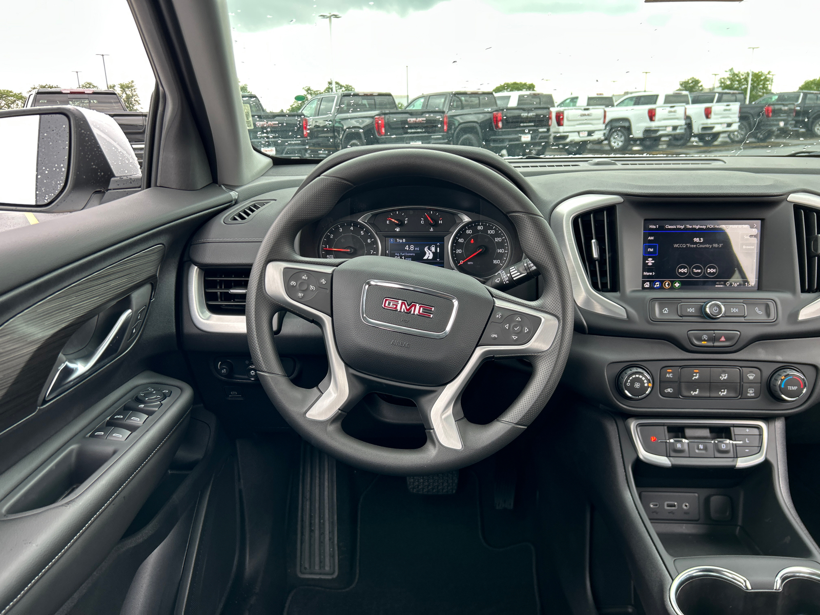 2024 GMC Terrain SLE 29