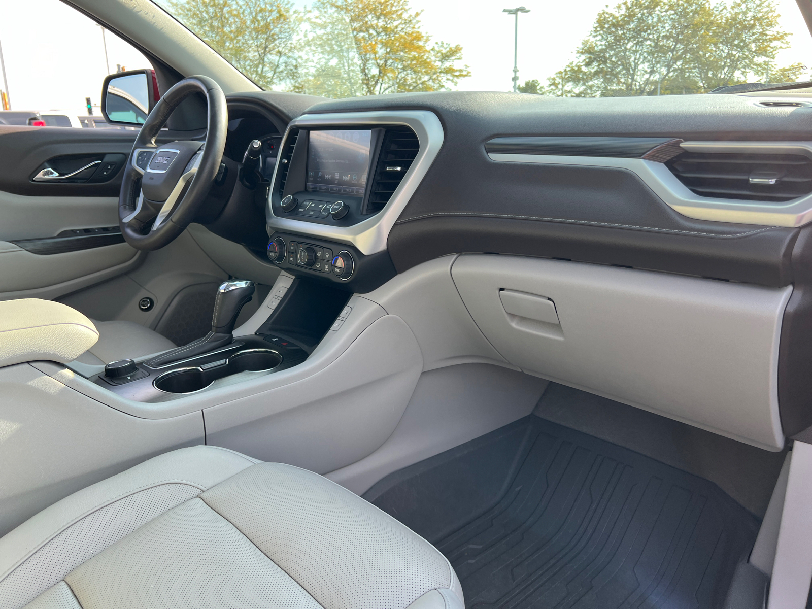 2017 GMC Acadia SLT-1 43