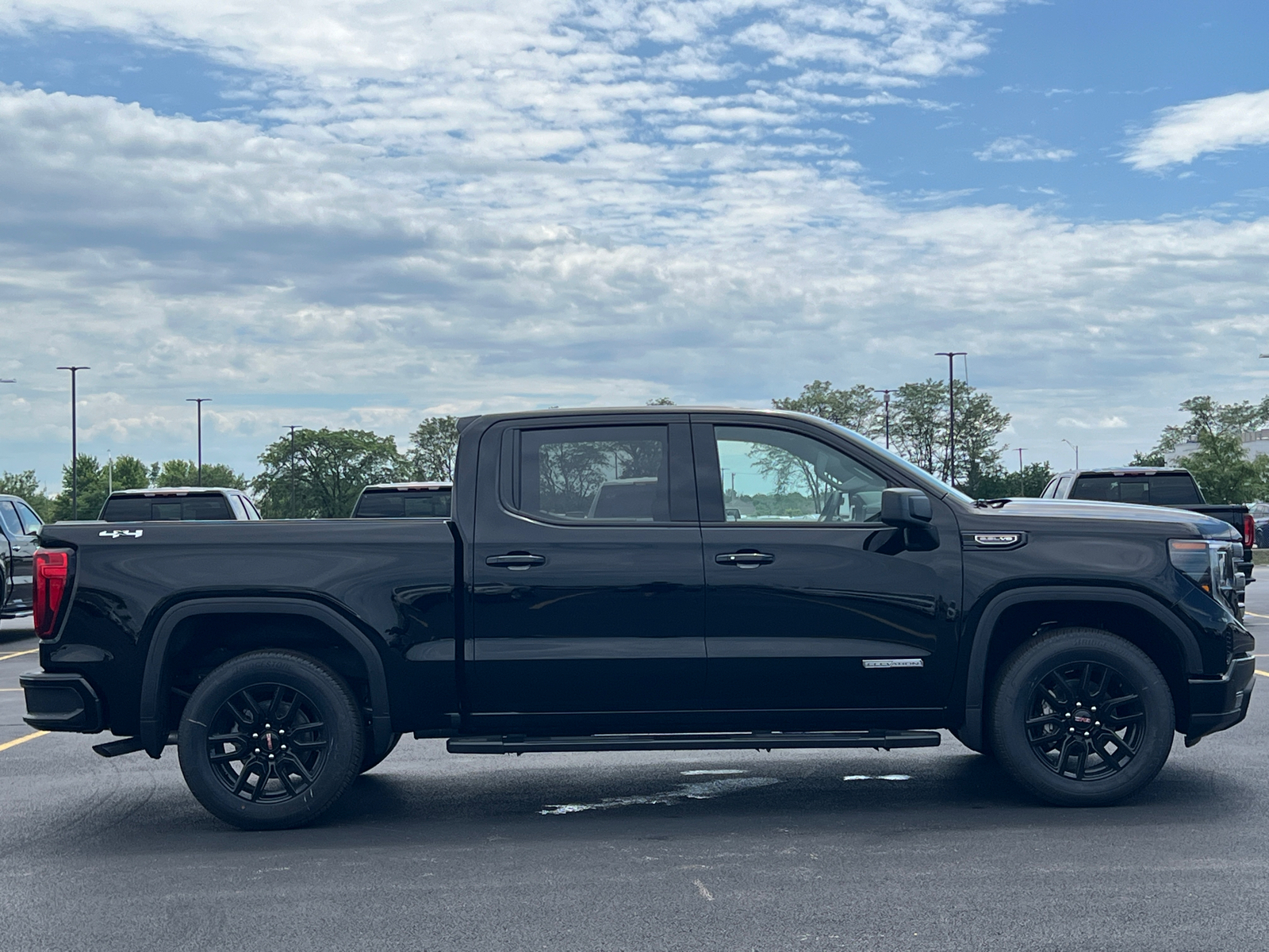 2024 GMC Sierra 1500 Elevation 9