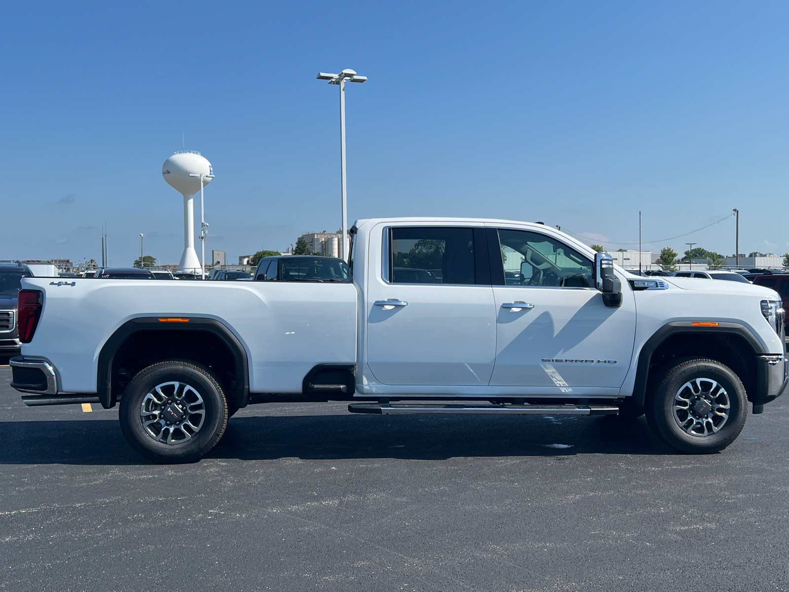 2024 GMC Sierra 2500HD SLT 9