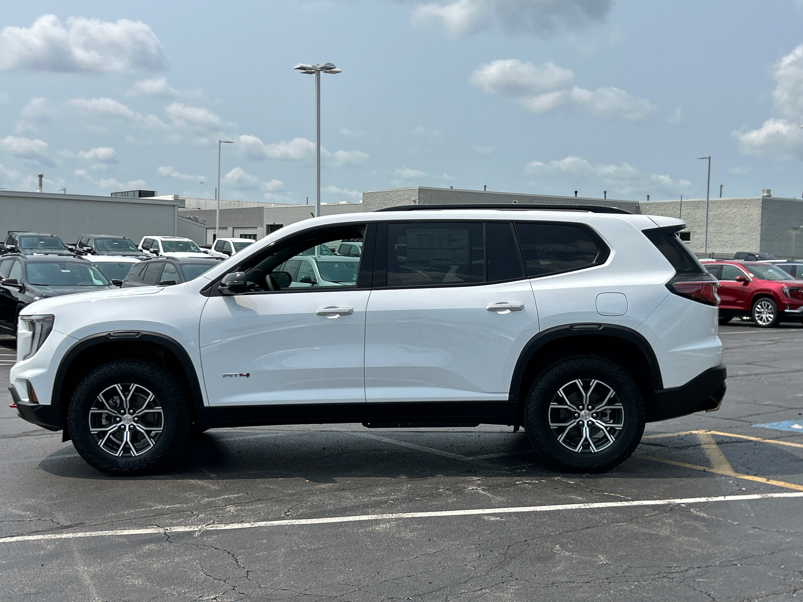 2024 GMC Acadia AT4 5