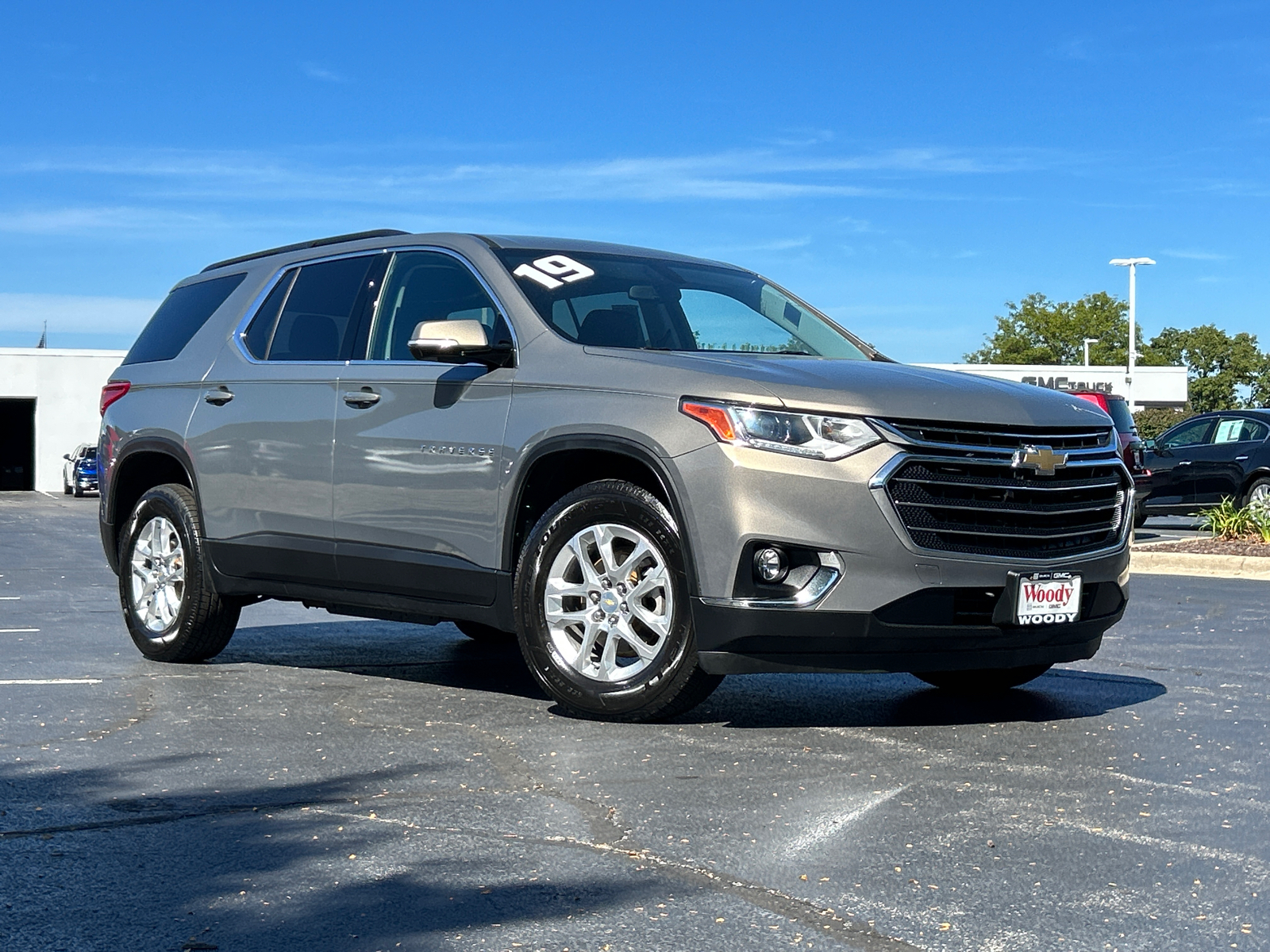 2019 Chevrolet Traverse LT 2