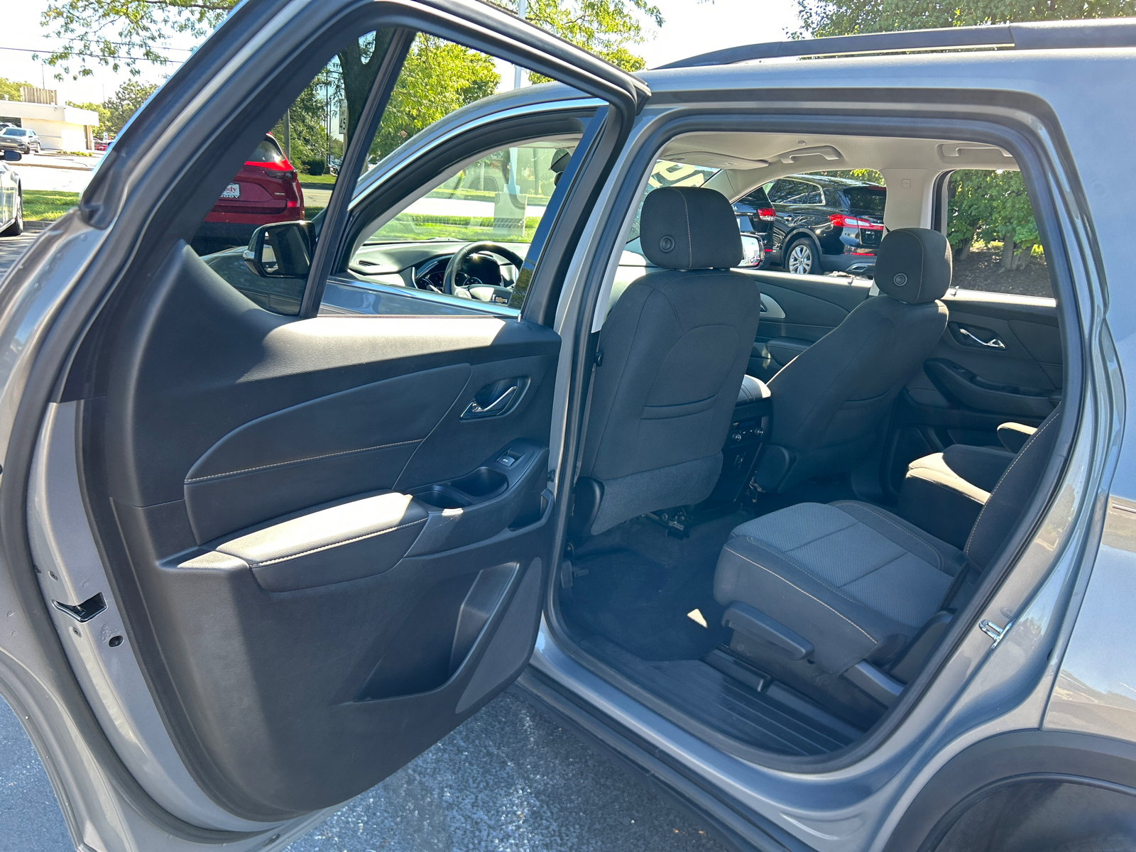 2019 Chevrolet Traverse LT 32