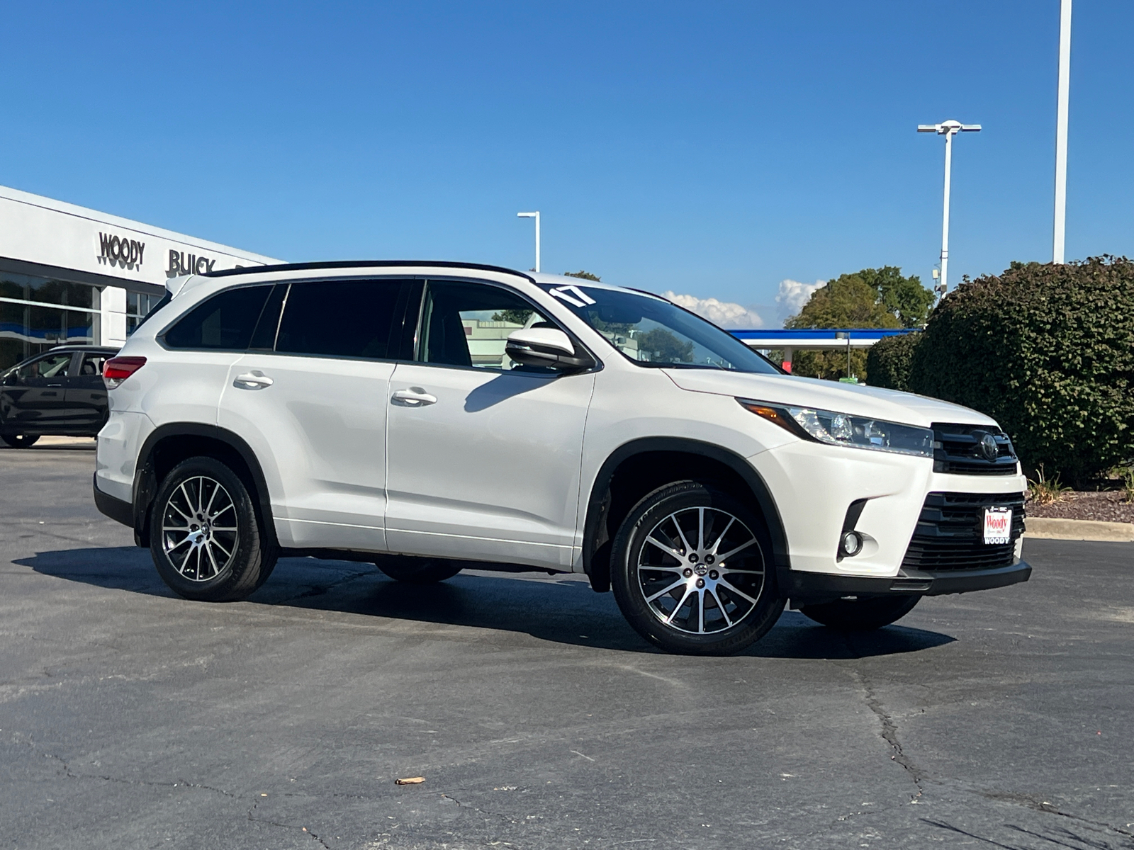 2017 Toyota Highlander XLE 2