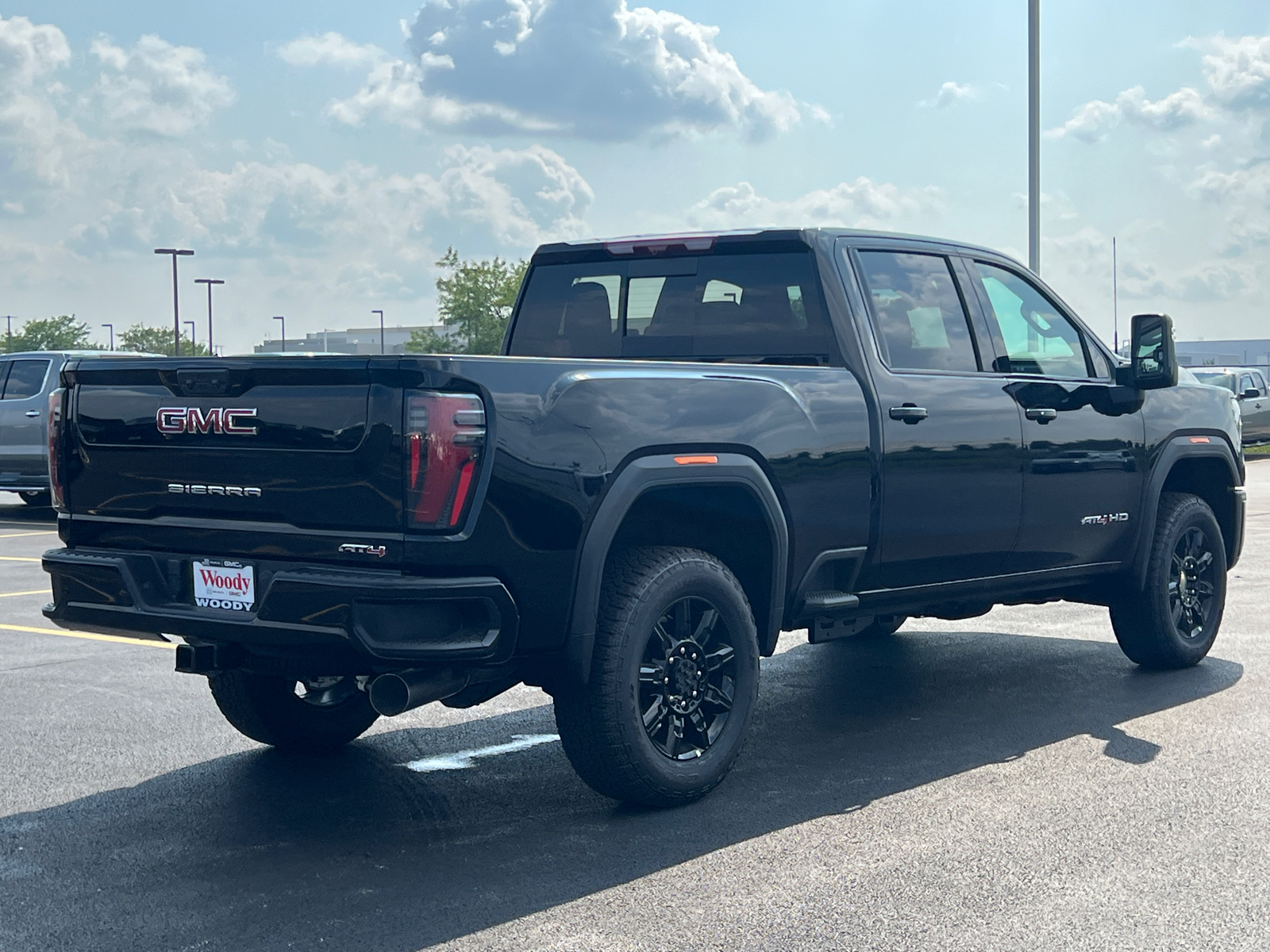 2024 GMC Sierra 2500HD AT4 8