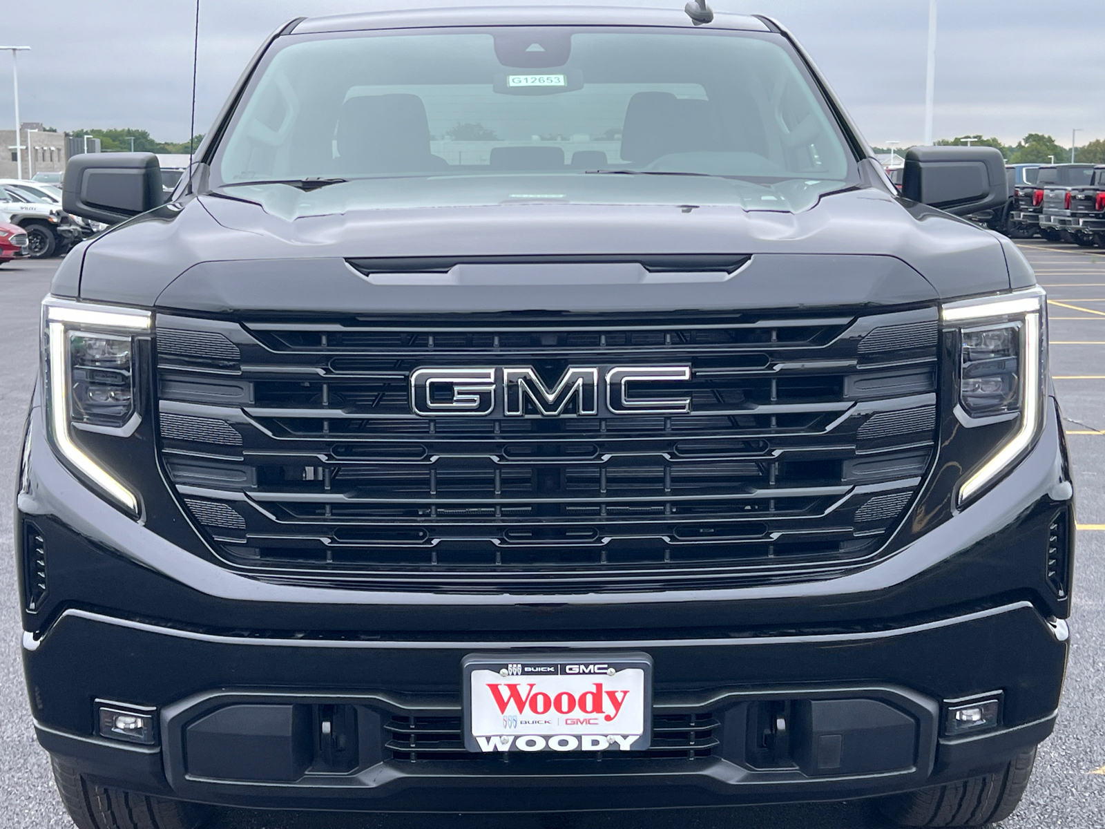 2024 GMC Sierra 1500 Elevation 3