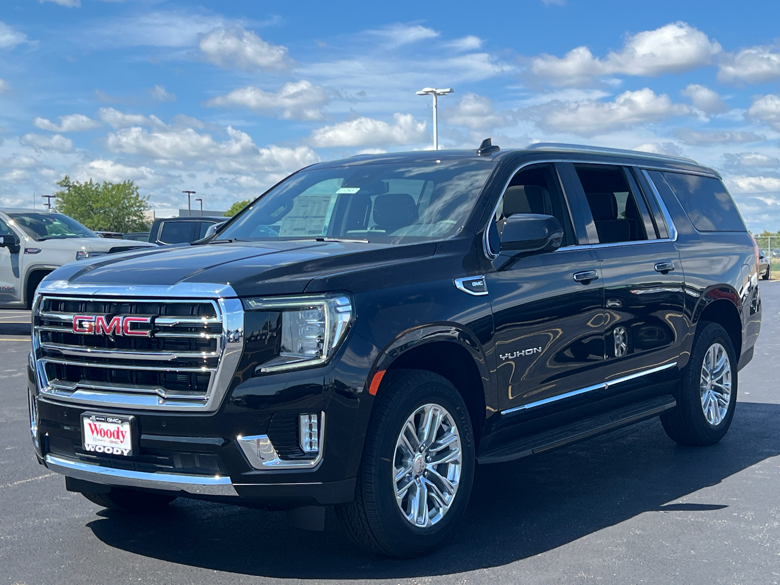 2024 GMC Yukon XL SLT 4