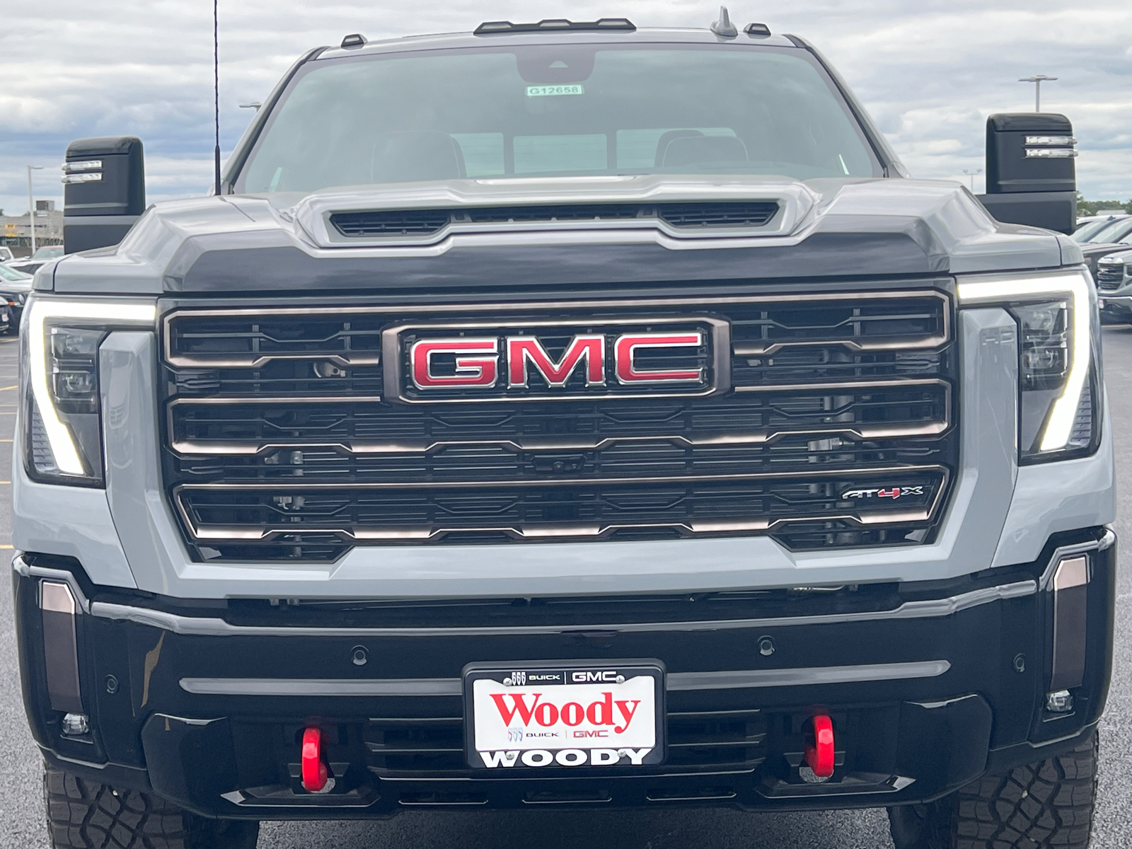 2024 GMC Sierra 2500HD AT4X 3