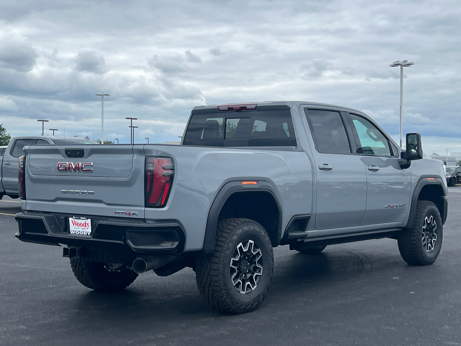 2024 GMC Sierra 2500HD AT4X 8