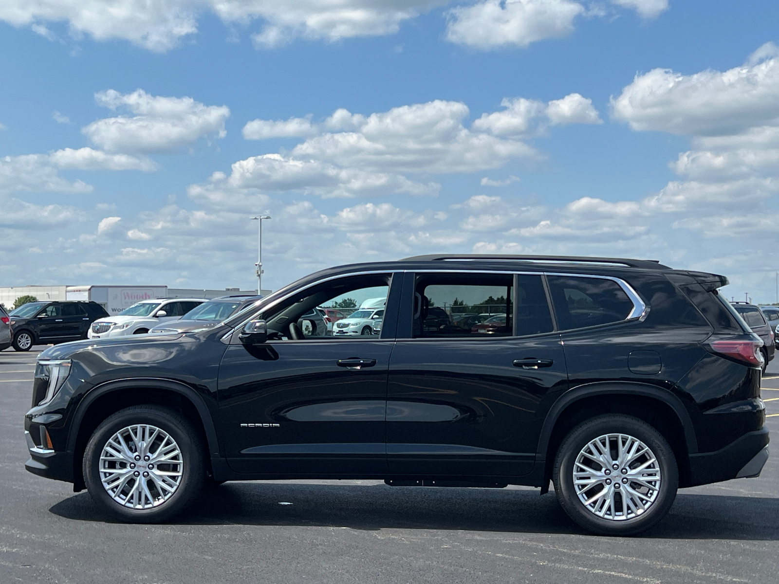 2024 GMC Acadia Elevation 5