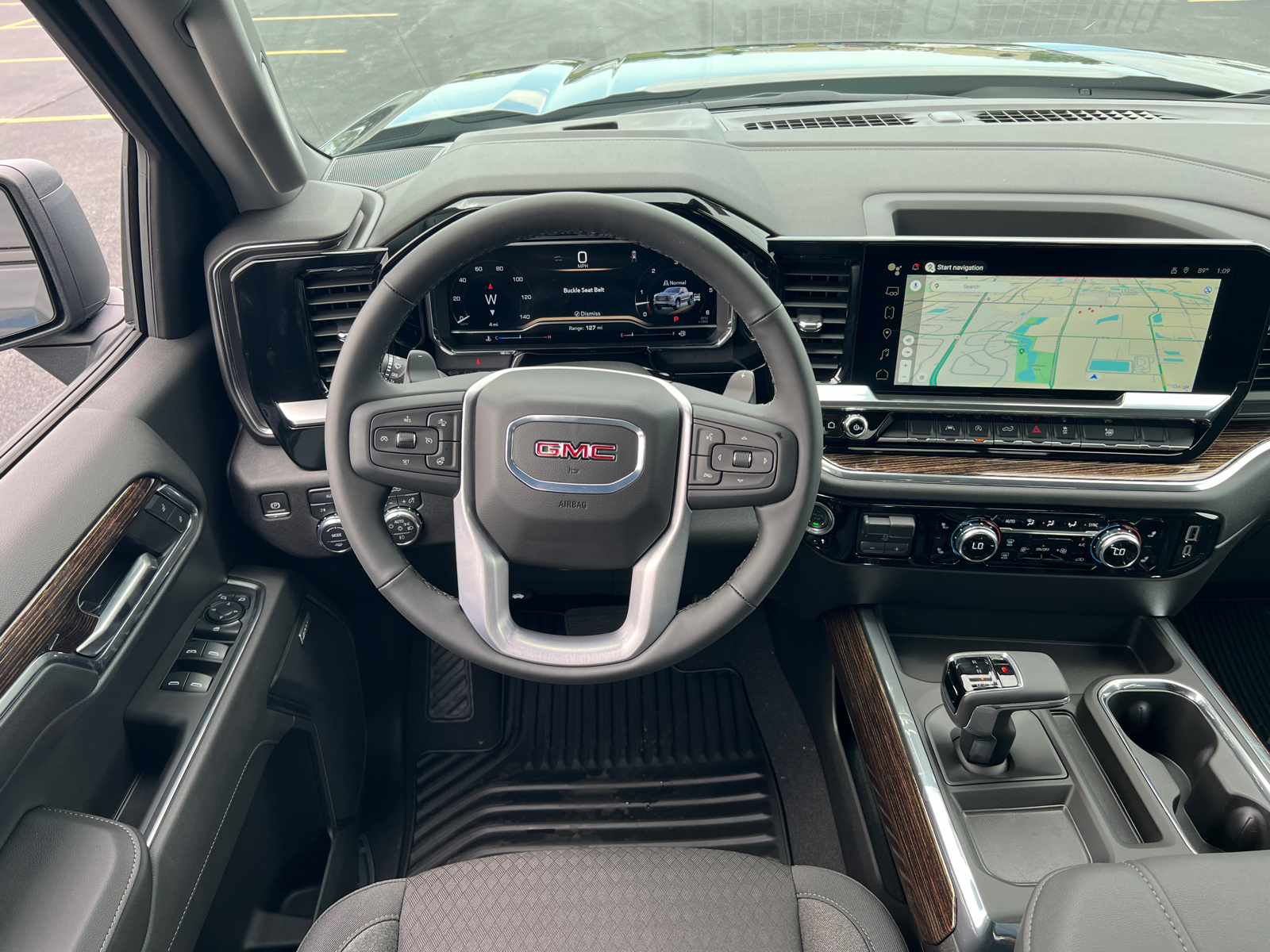 2024 GMC Sierra 1500 Elevation 30