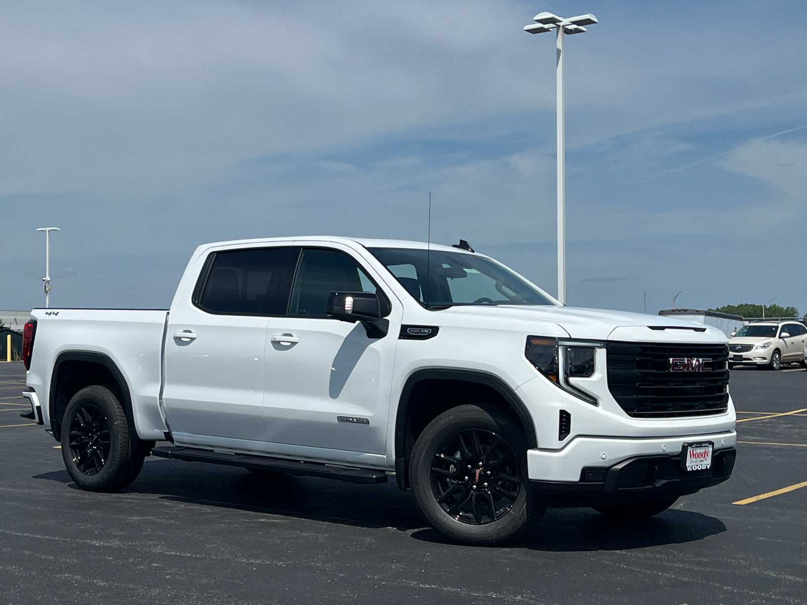 2024 GMC Sierra 1500 Elevation 2