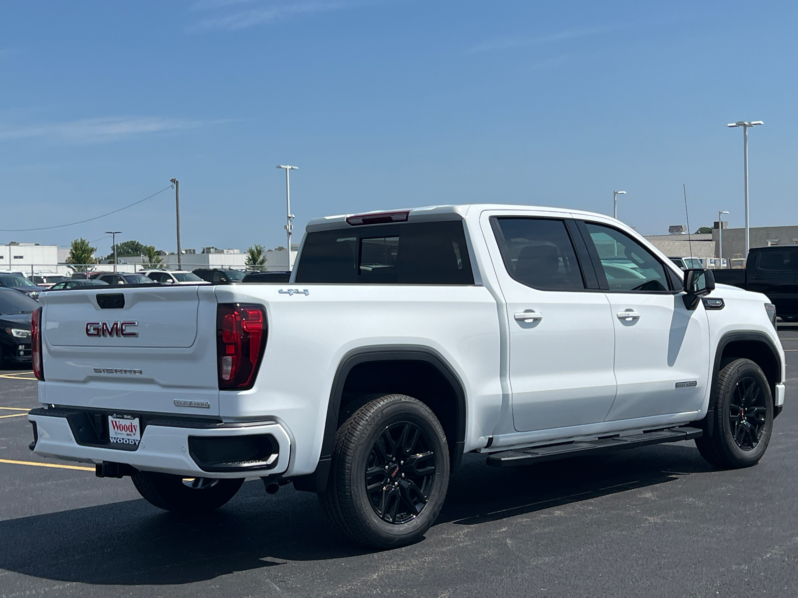 2024 GMC Sierra 1500 Elevation 8