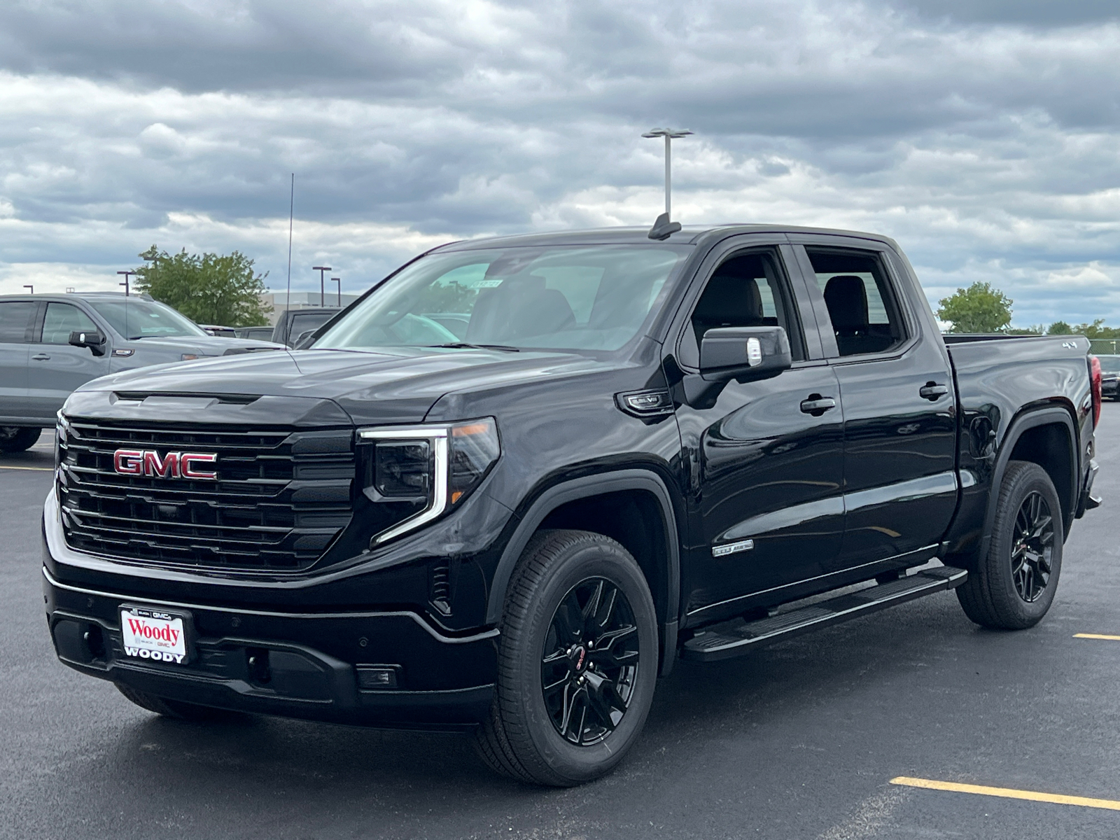 2024 GMC Sierra 1500 Elevation 4