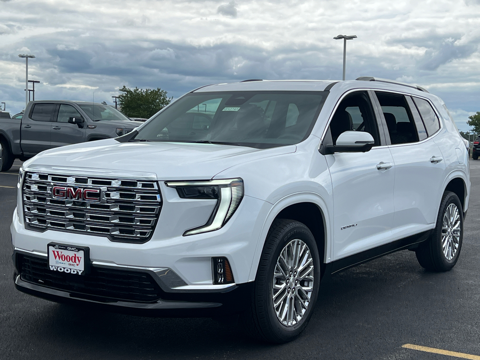 2024 GMC Acadia Denali 4