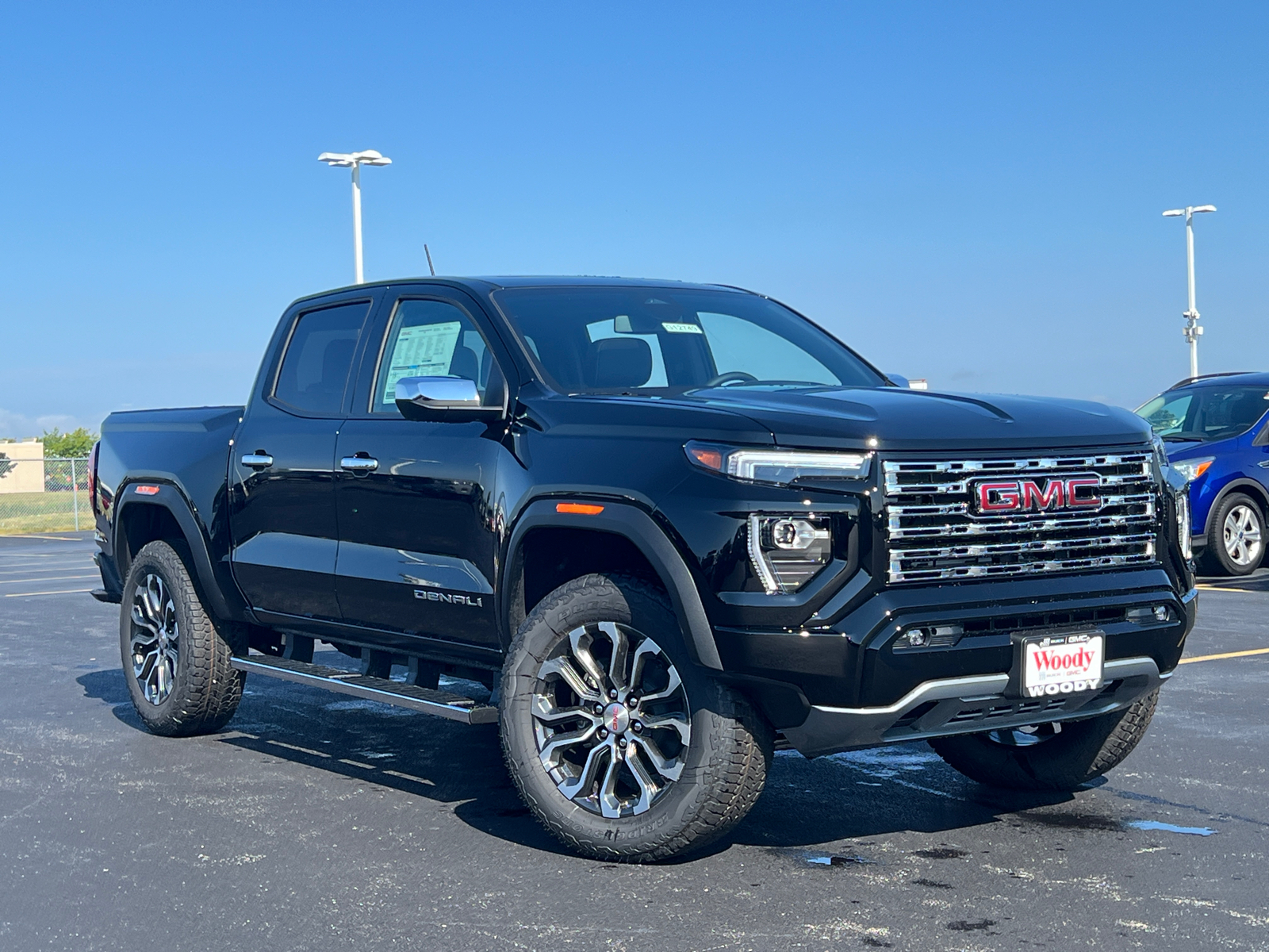 2024 GMC Canyon Denali 2