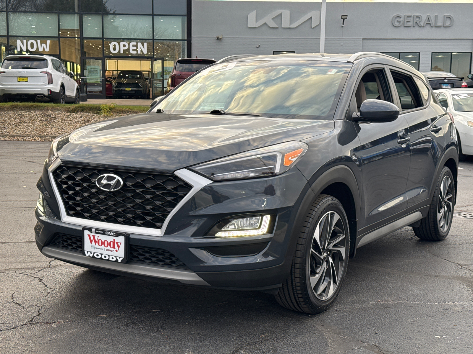 2019 Hyundai Tucson Sport 4