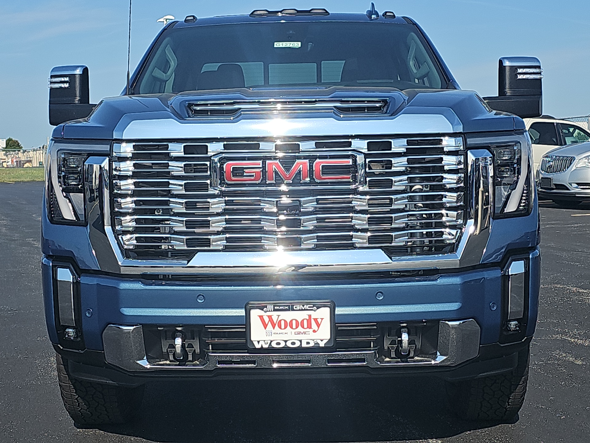 2025 GMC Sierra 2500HD Denali 3