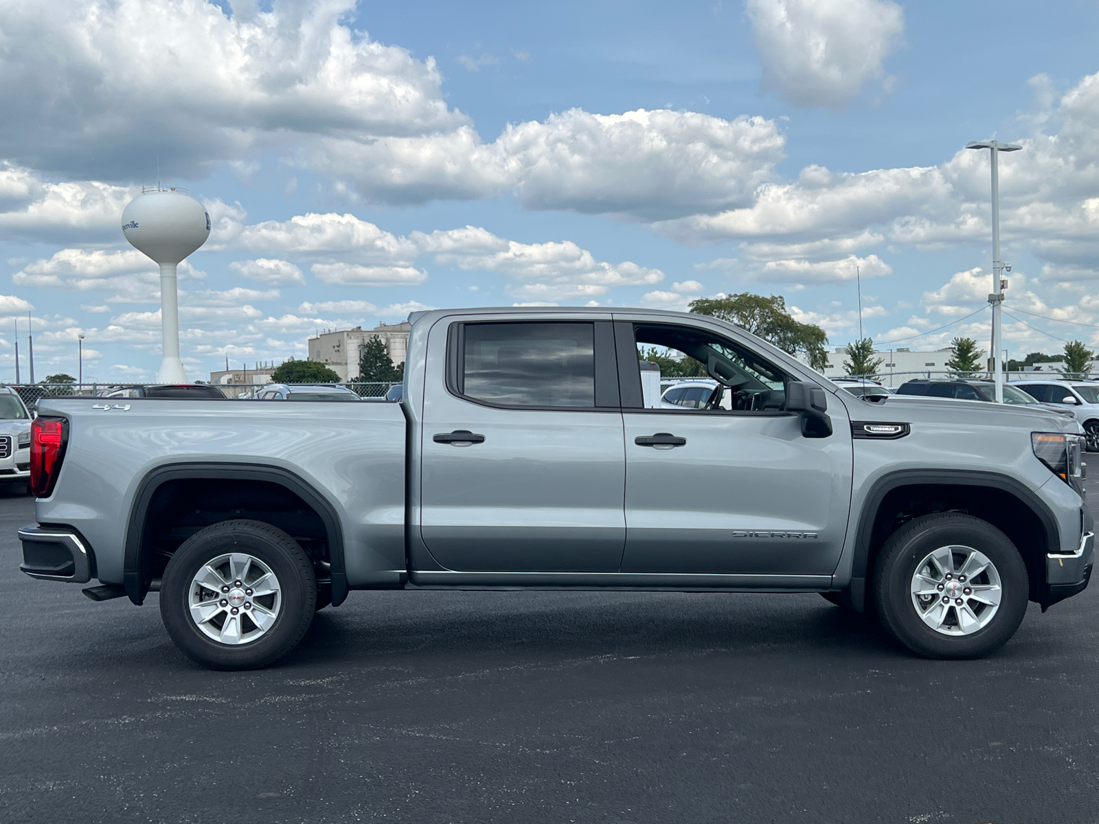 2024 GMC Sierra 1500 Pro 9