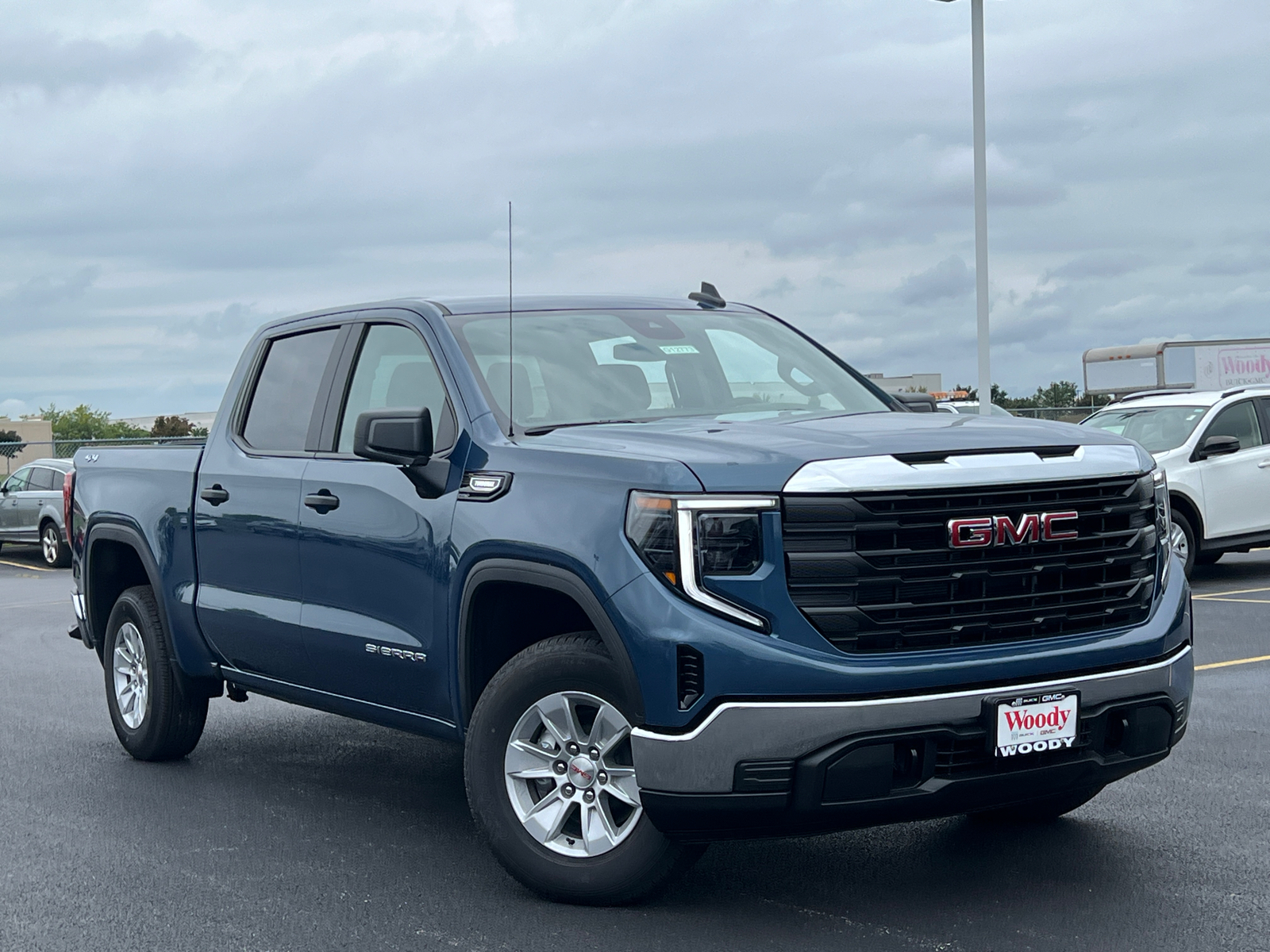 2024 GMC Sierra 1500 Pro 2