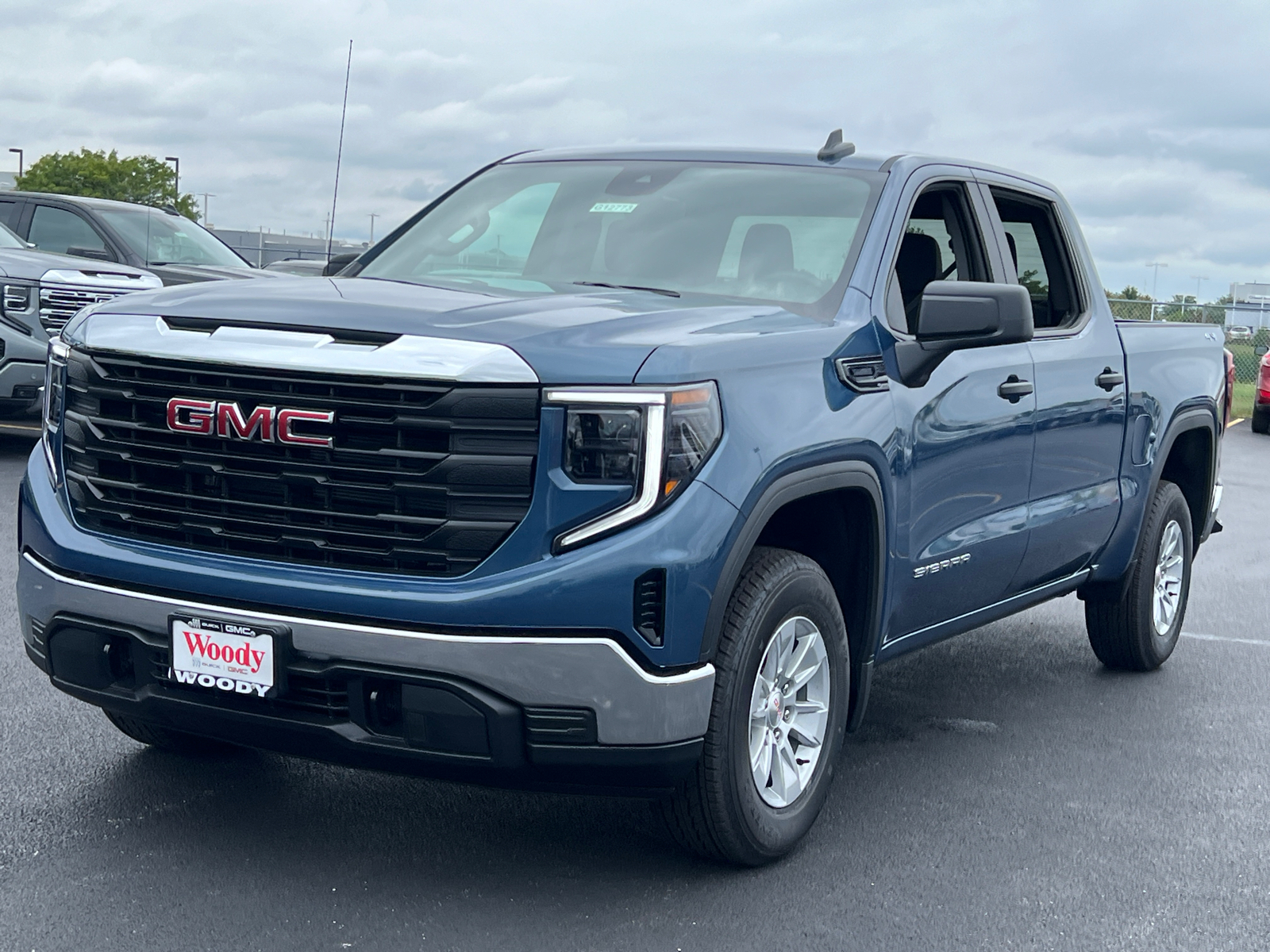 2024 GMC Sierra 1500 Pro 4