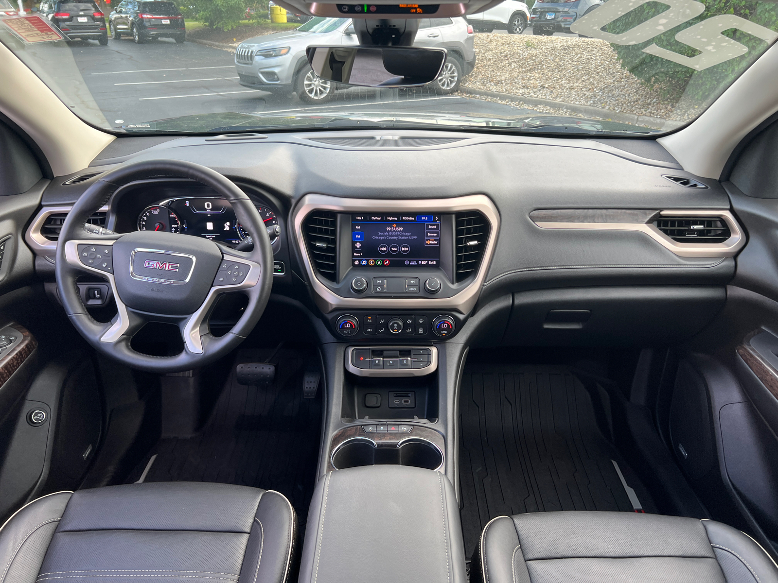 2020 GMC Acadia Denali 32