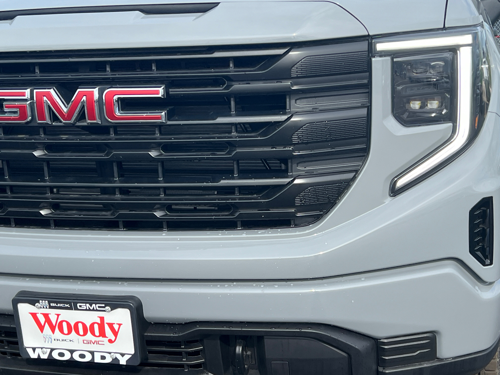 2024 GMC Sierra 1500 Pro 11