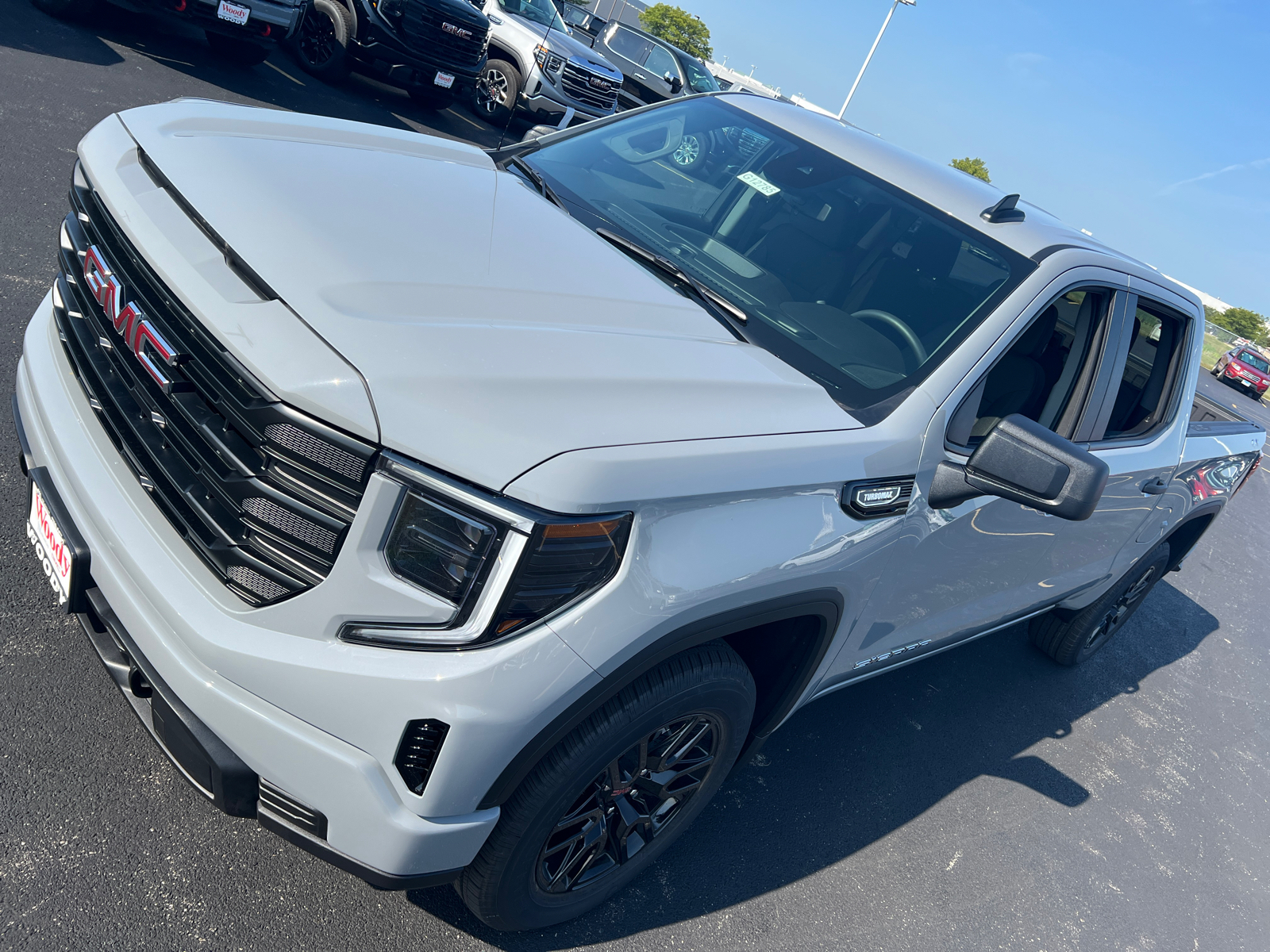 2024 GMC Sierra 1500 Pro 10