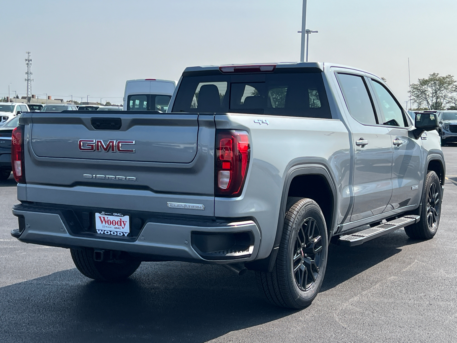 2024 GMC Sierra 1500 Elevation 8