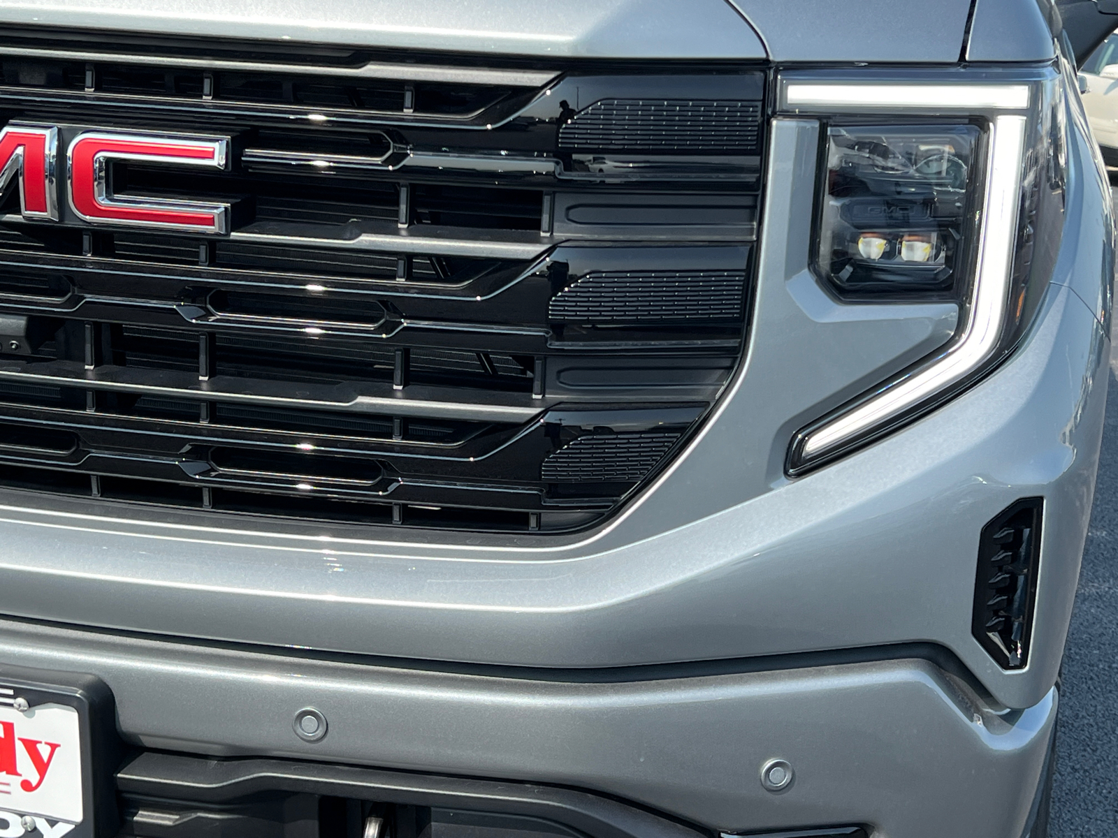 2024 GMC Sierra 1500 Elevation 11